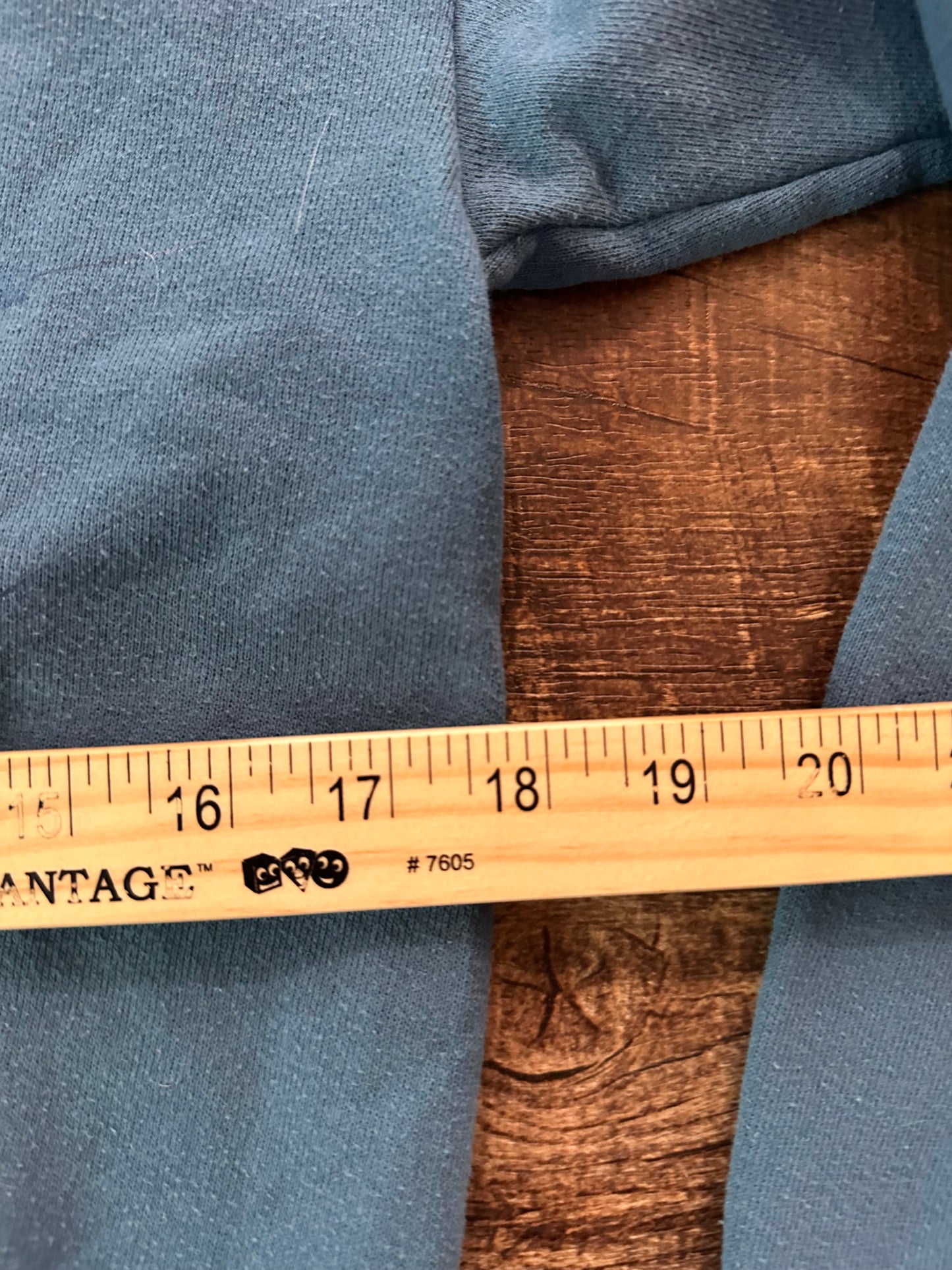 Vintage Jerzees Crewneck (S?) Fly Fishing Graphic - Blue