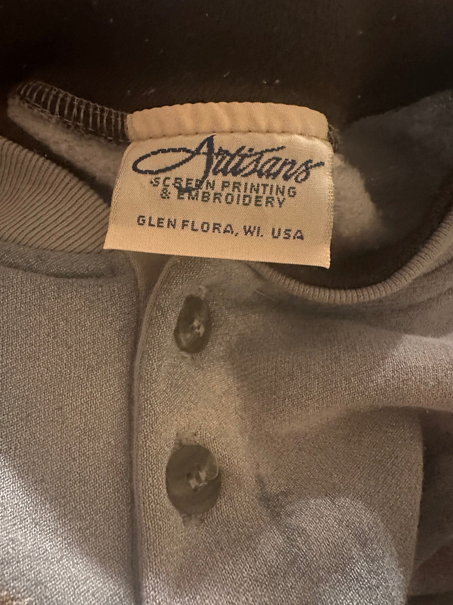Vintage Artisans Henley Crewneck (M) Eagle and Bears Wraparound Graphic