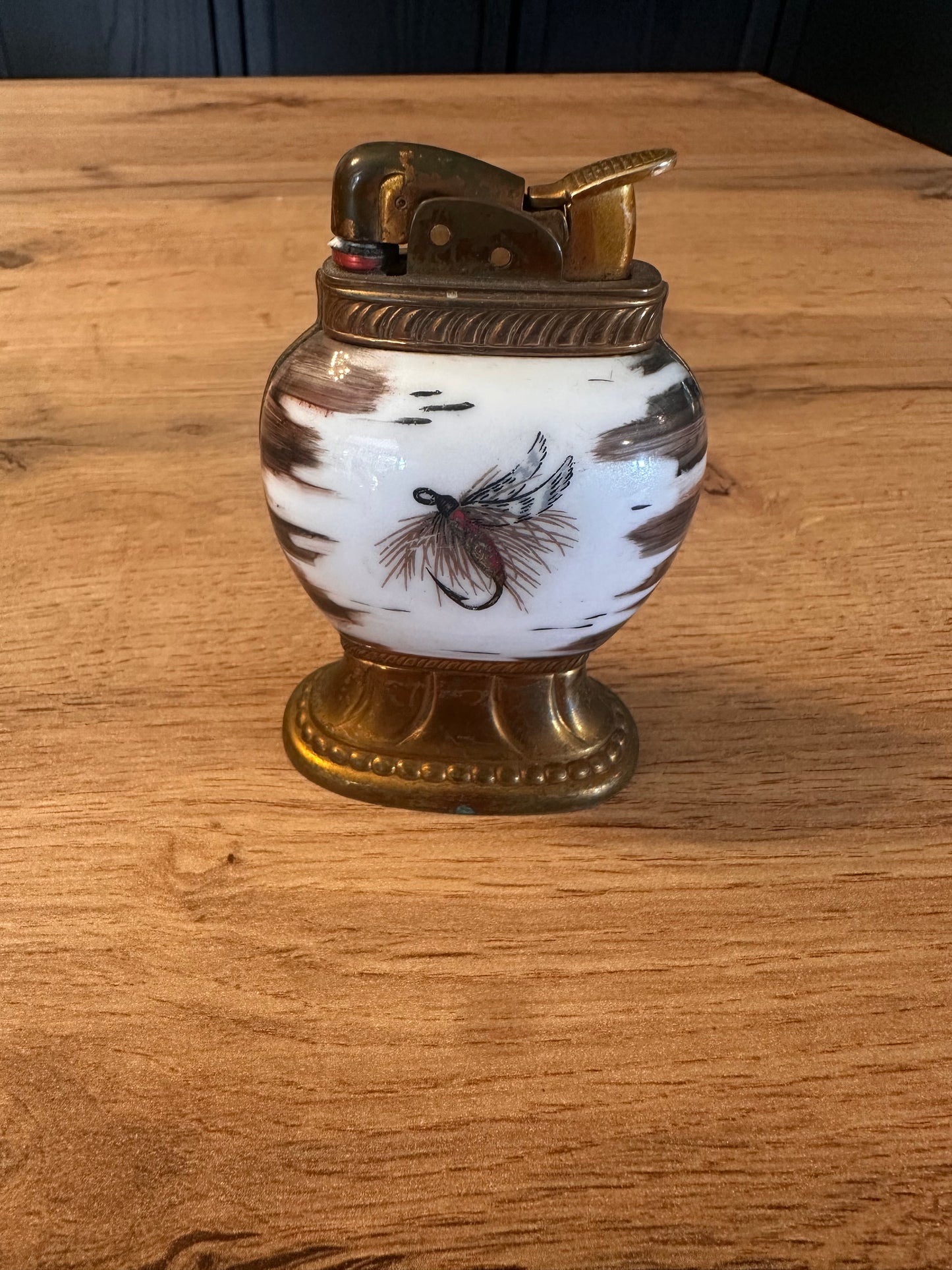 Vintage 1950s Evans Porcelain and Brass Fly Fishing Table Lighter 3.5”