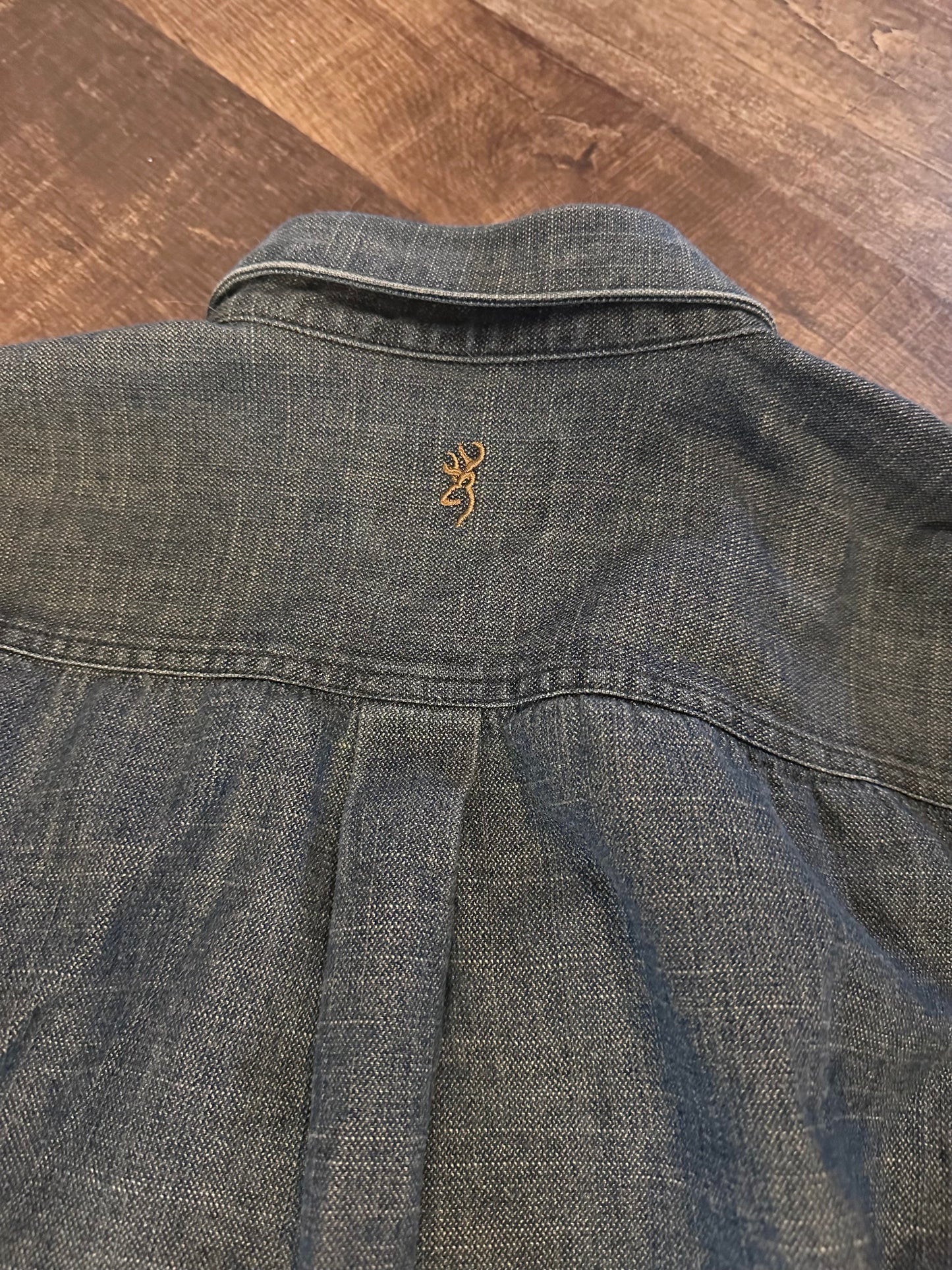 Vintage Browning Denim Button Down (XL) Embroidered Whitetail Buck - Dark Wash