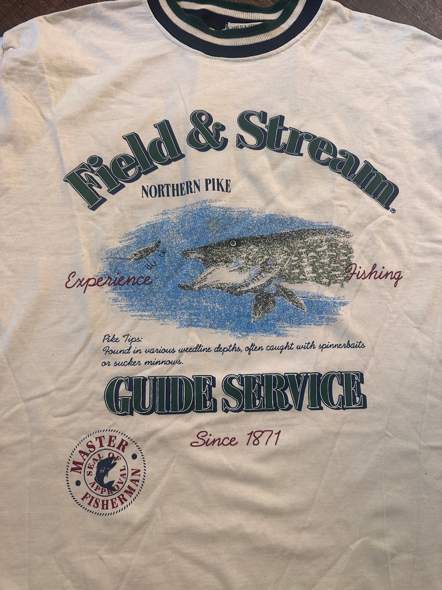 Vintage Field & Stream Tshirt (XL) Northern Pike Guide Service
