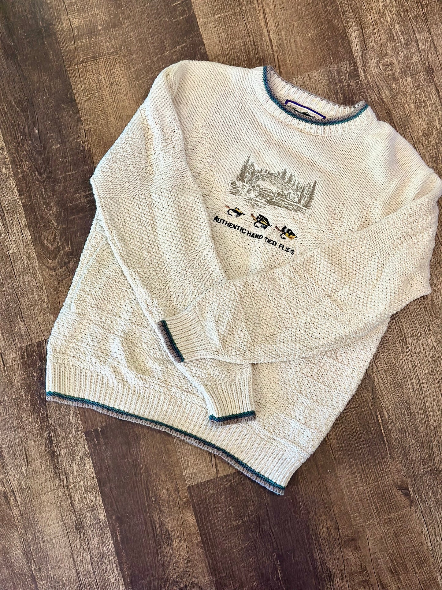 Vintage Shenandoah Sweater (L) Embroidered Hand Tied Flies Cream White