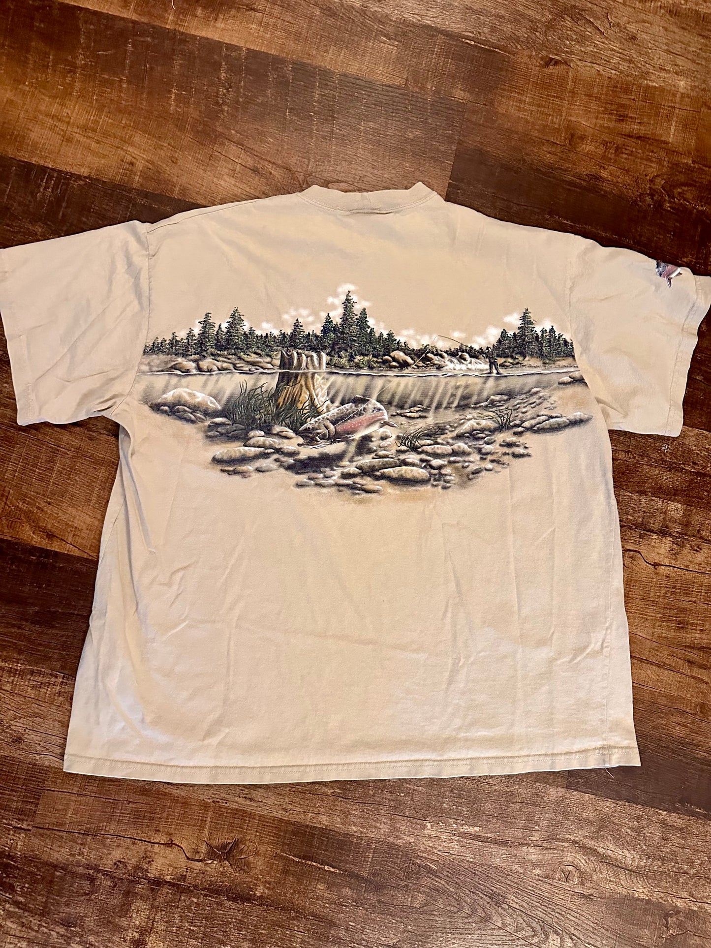 Vintage Art Unlimited Tshirt (XXXL) Fly Fisherman Scene with Trout - Beige