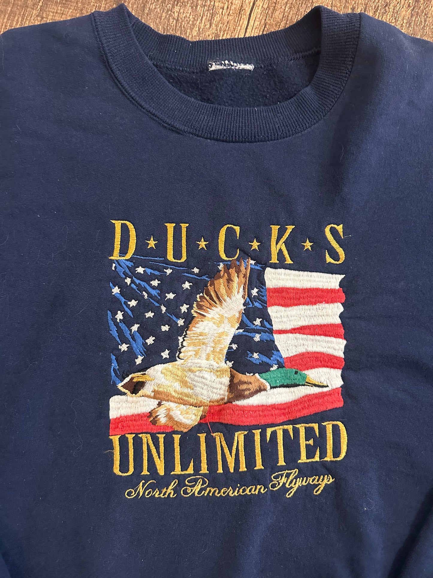 Vintage Ducks Unlimited Crewneck (L?) Embroidered Mallard America - Navy