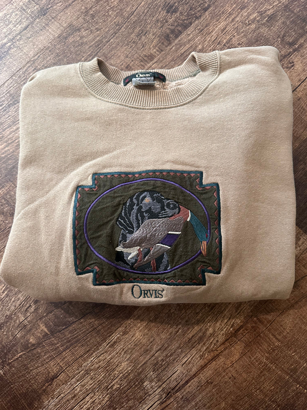 Vintage Orvis Crewneck (L) Embroidered Dog and Duck