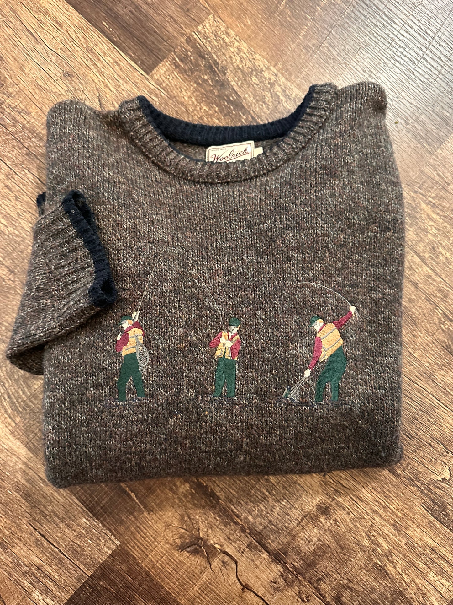 Vintage Woolrich Sweater (L) Embroidered Fly Fishermen