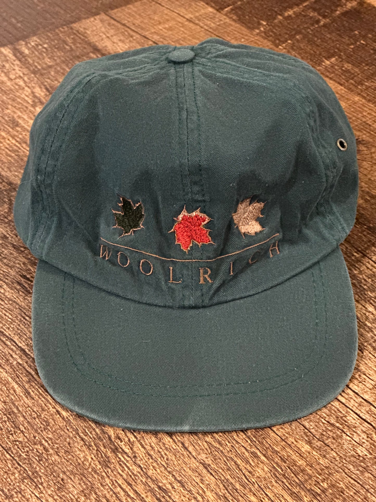 Vintage Woolrich Maple Leaf Cap (L/XL) Embroidered Maple Leaves