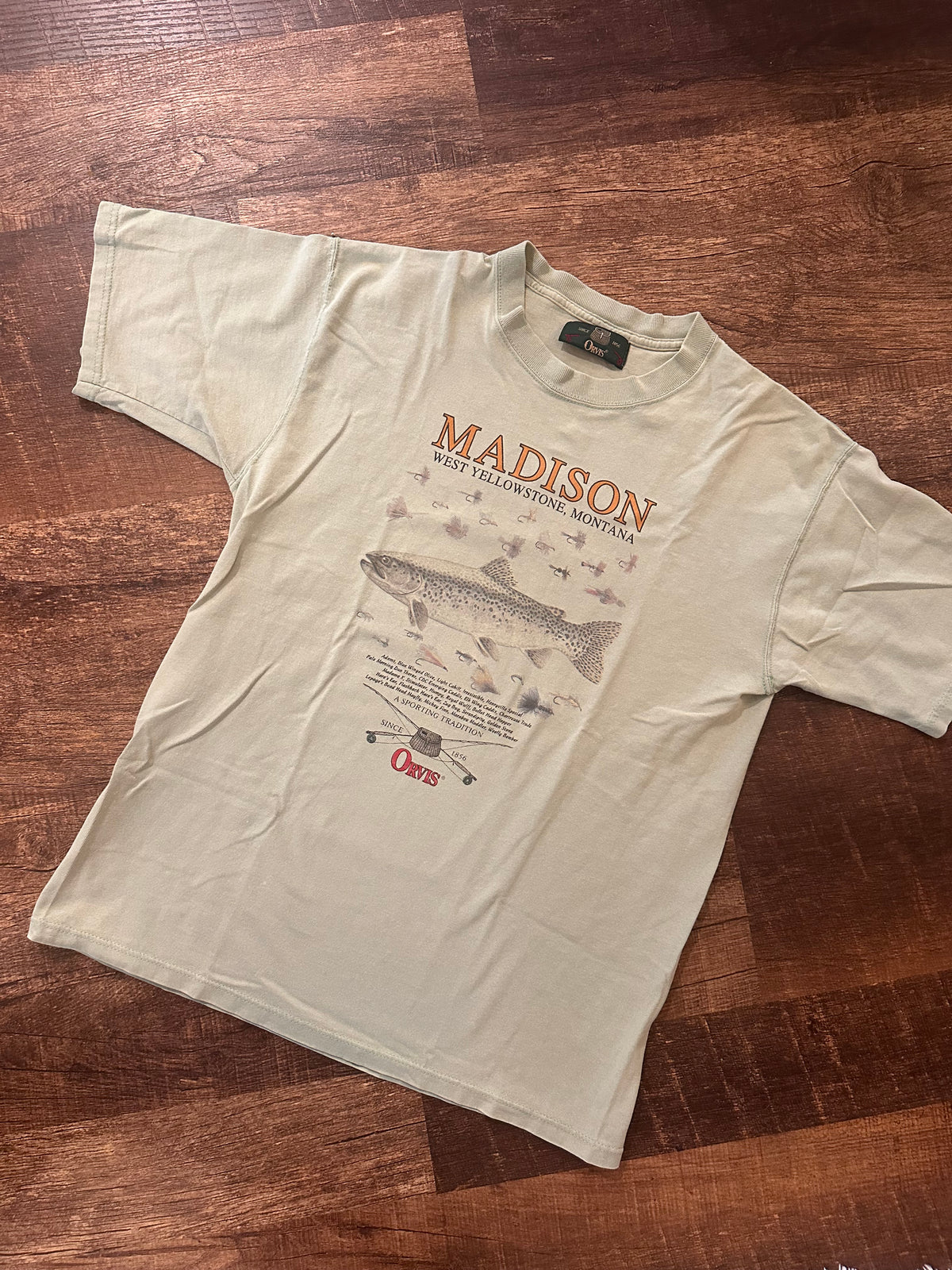 Vintage Orvis Tshirt (M/L)