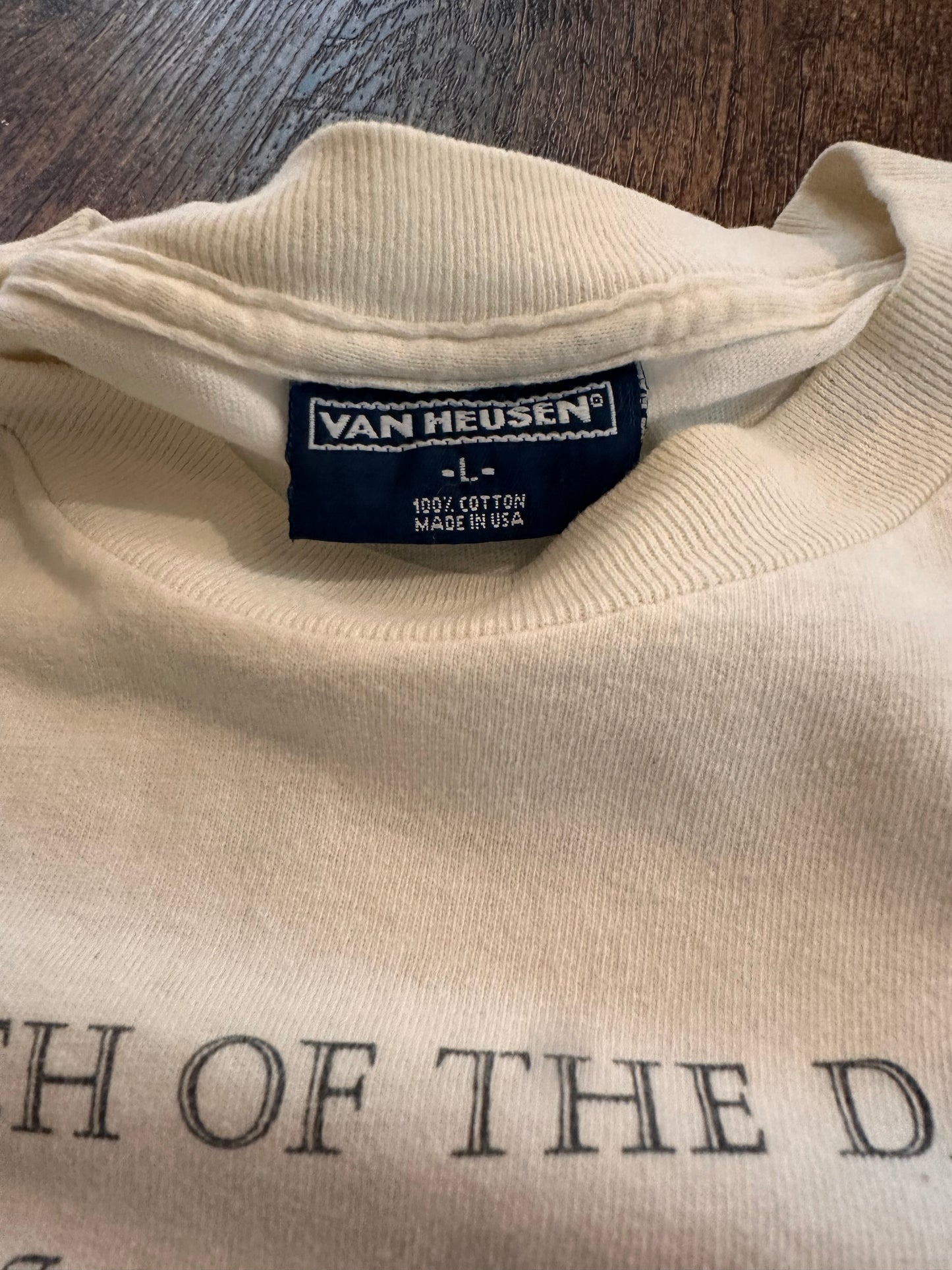 Vintage Van Heusen T (L) Catch of the Day
