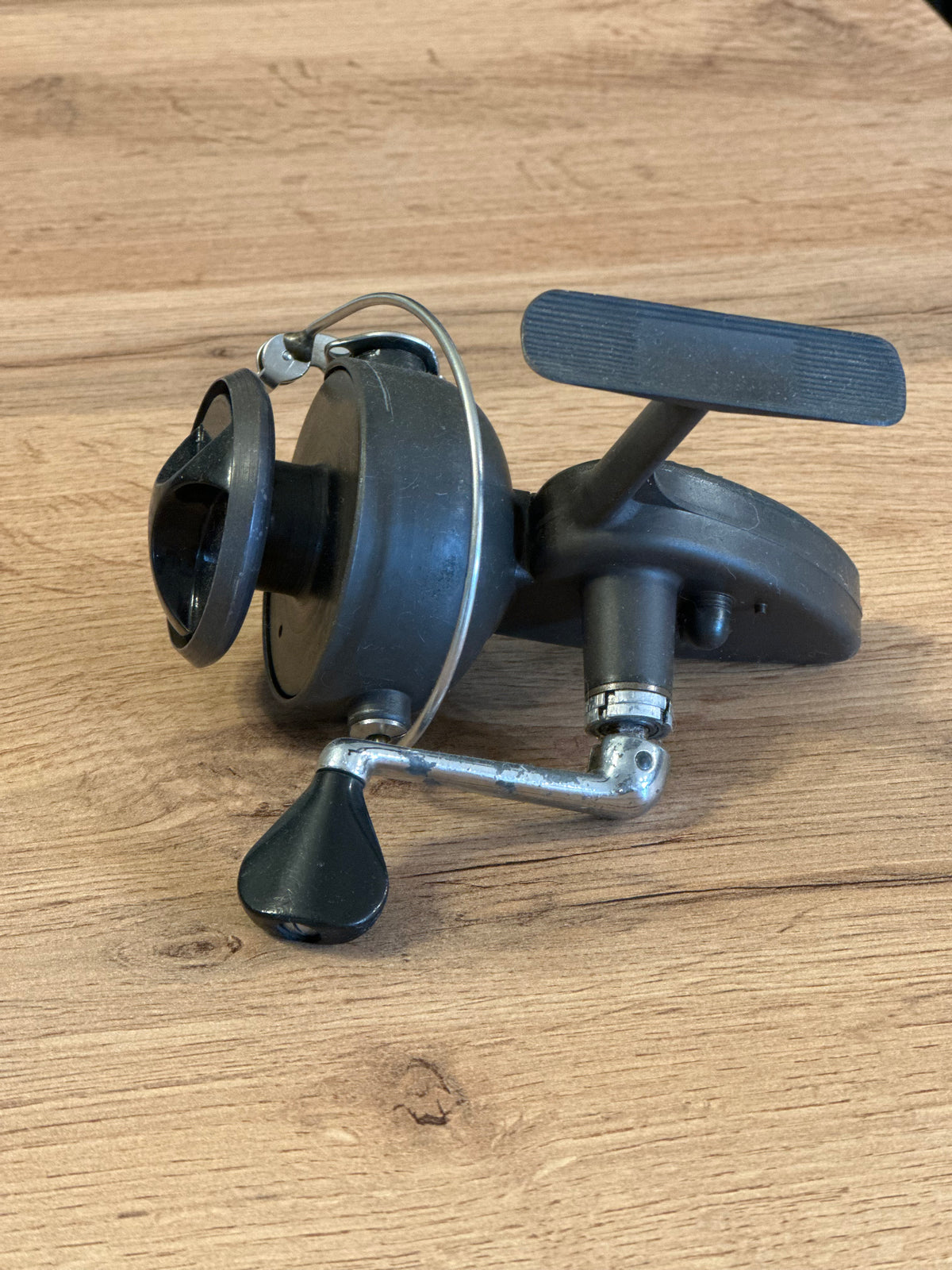 Consignment * Vintage Orvis 100-A Spinning Reel