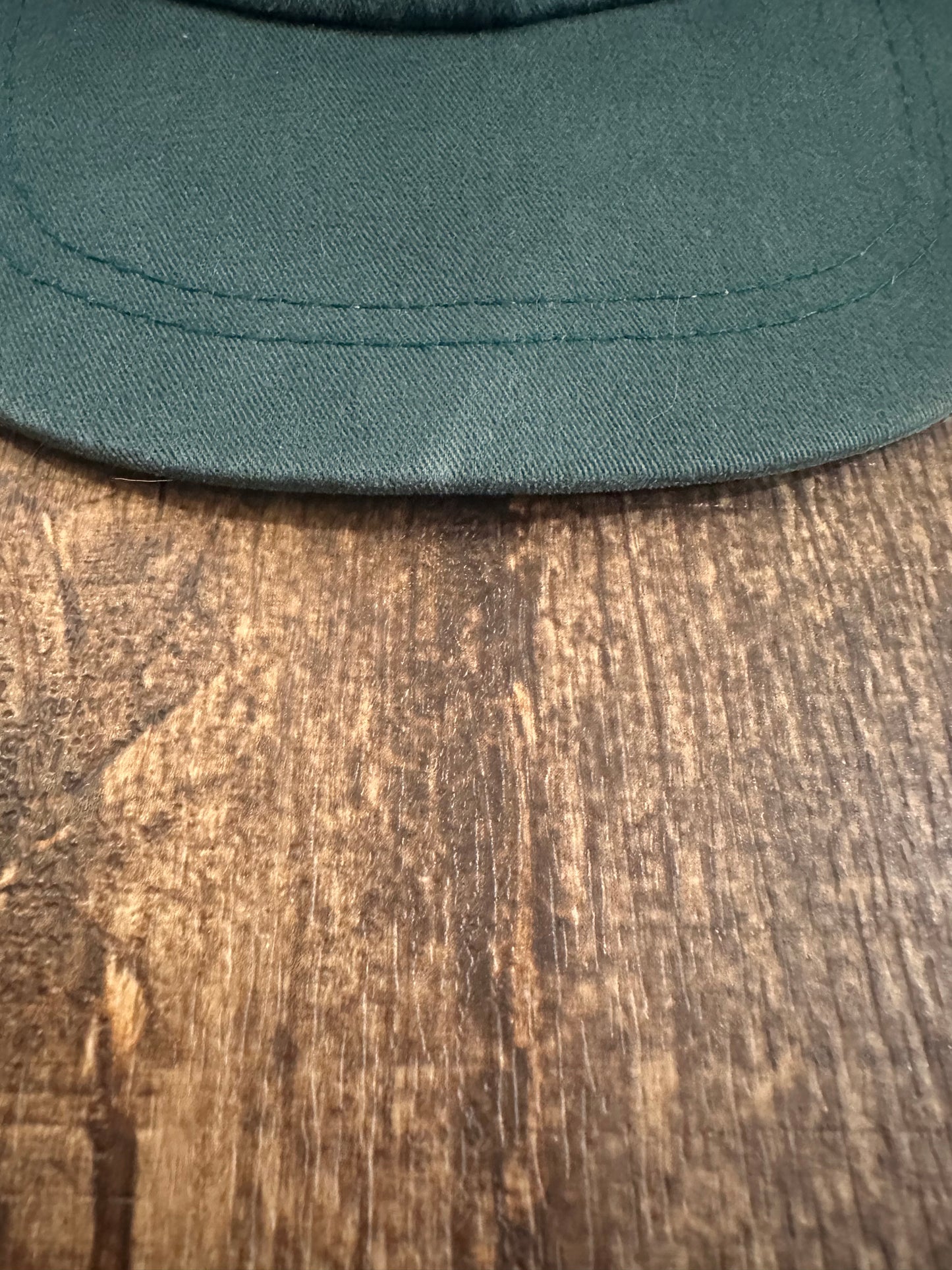 Vintage Woolrich Maple Leaf Cap (L/XL) Embroidered Maple Leaves
