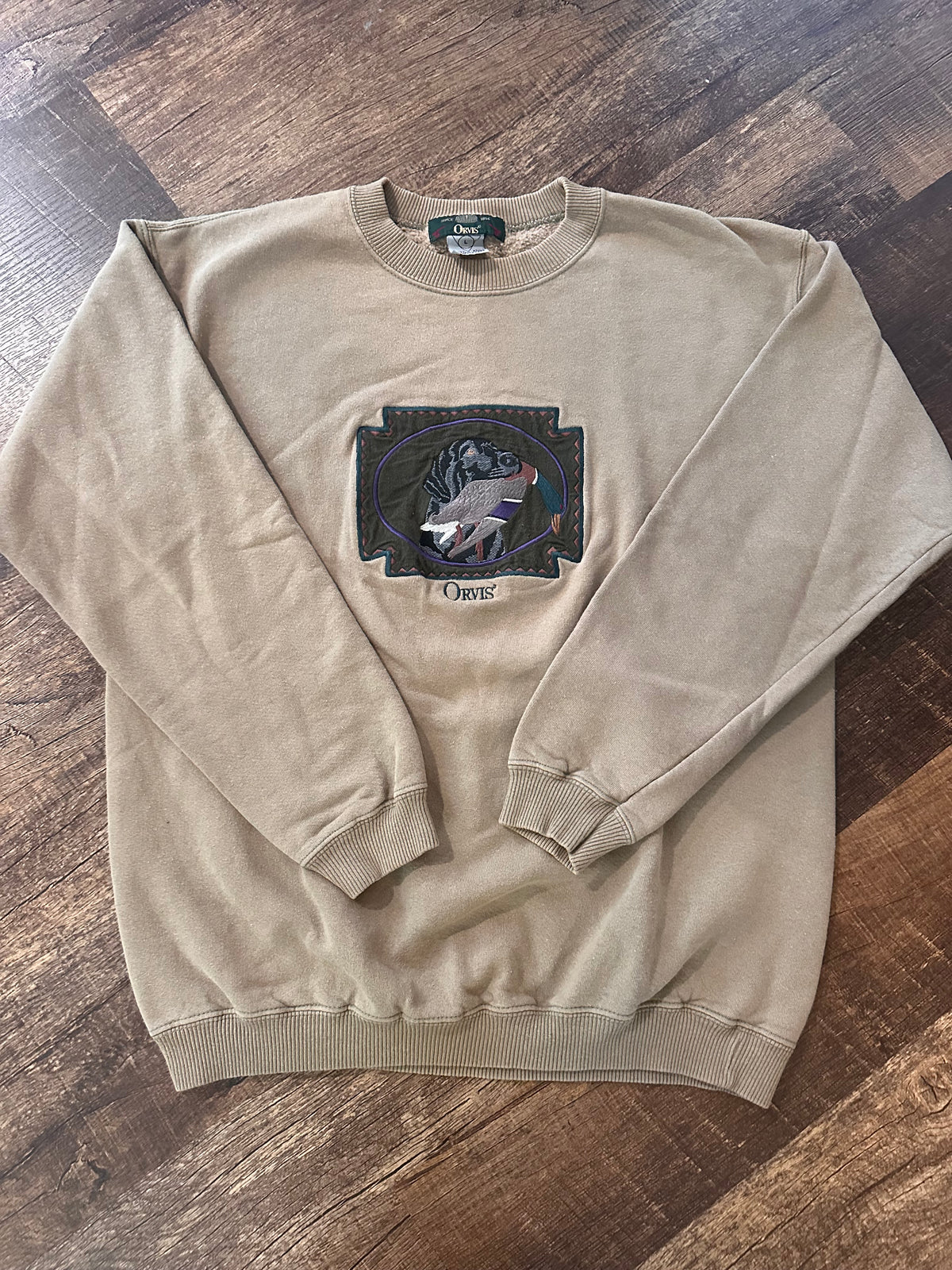 Vintage Orvis Crewneck (L) Embroidered Dog and Duck