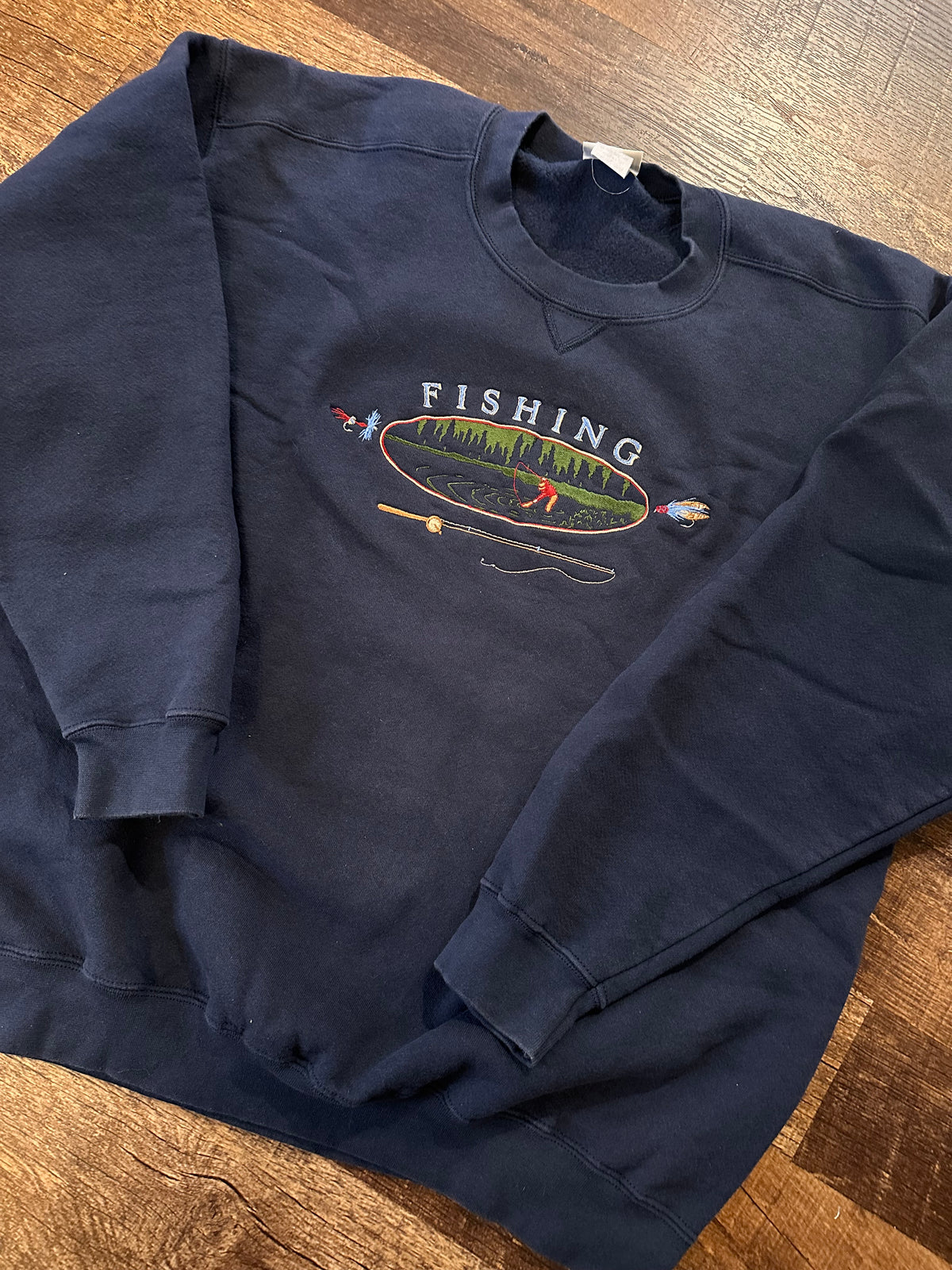 Vintage Lee’s Embroidered Fly Fishing Crewneck (L)