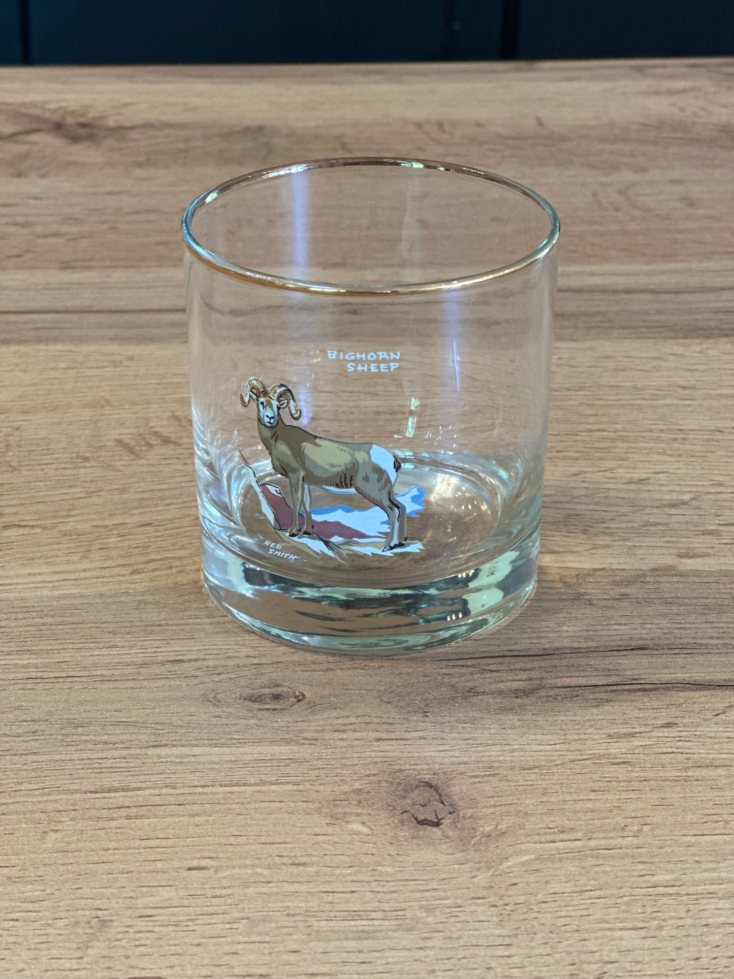 Vintage 🥃 Rare Complete Set Ned Smith “Big Game” Whiskey Glasses (Set of 8) Mint Condition