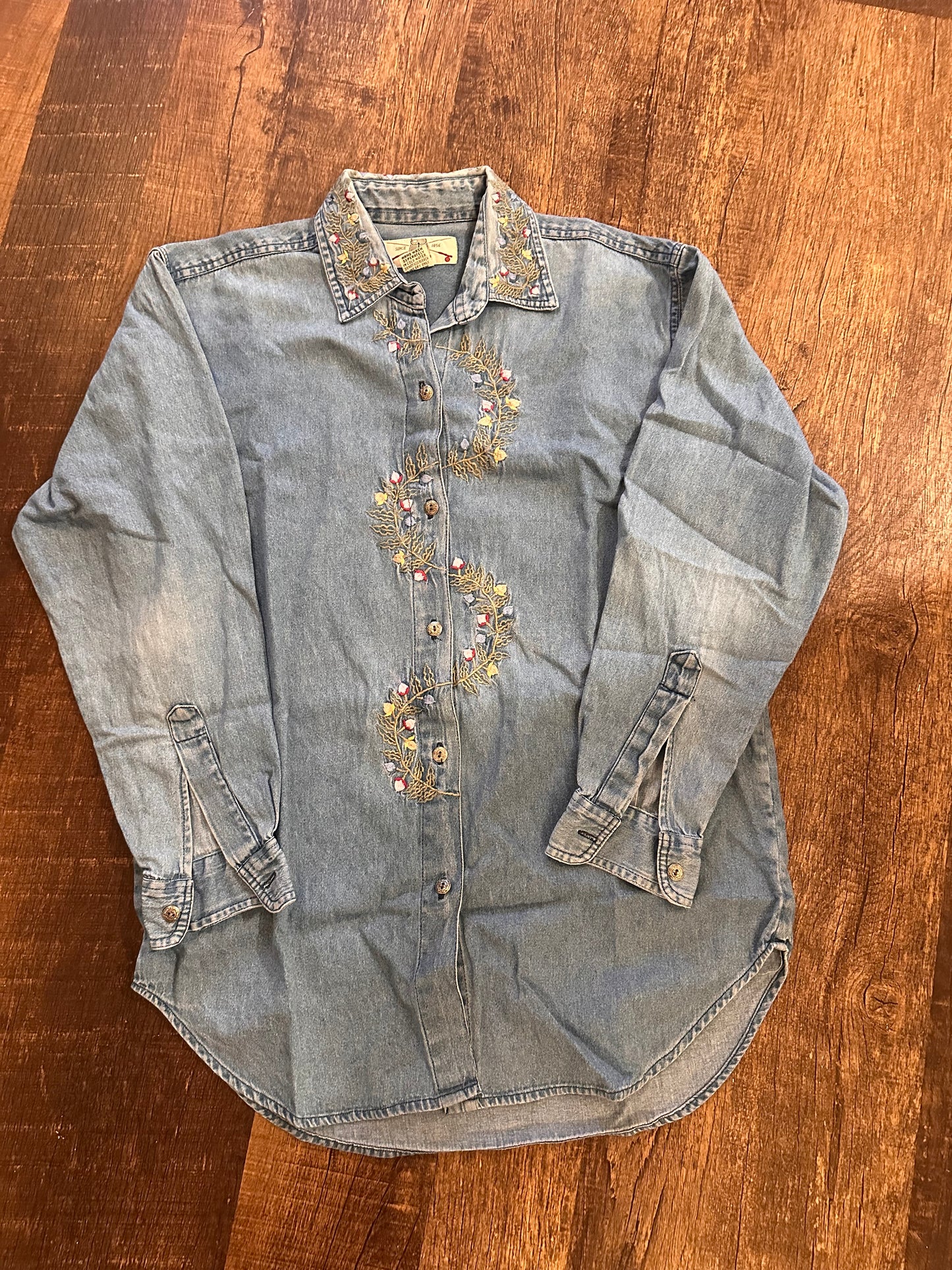 Vintage Orvis Button Down (Women M) Embroidered Flower Vine - Denim