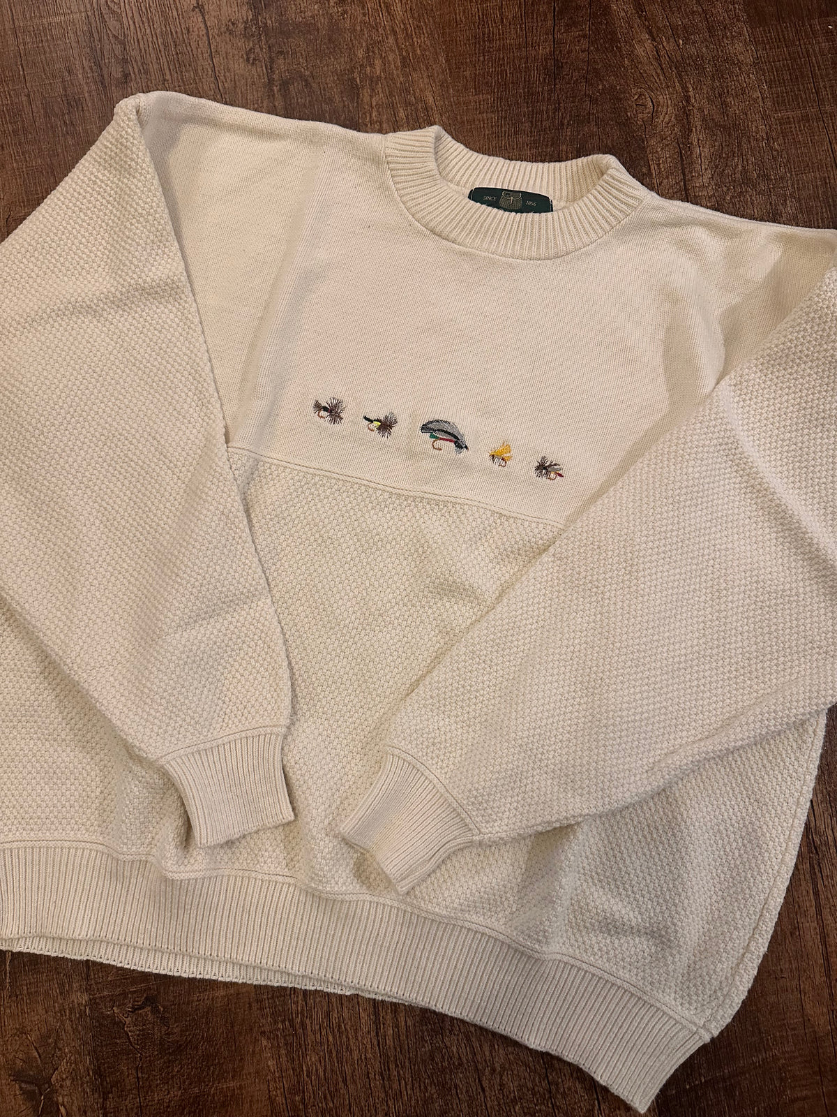 Vintage Orvis Sweater (XL) Embroidered Flies