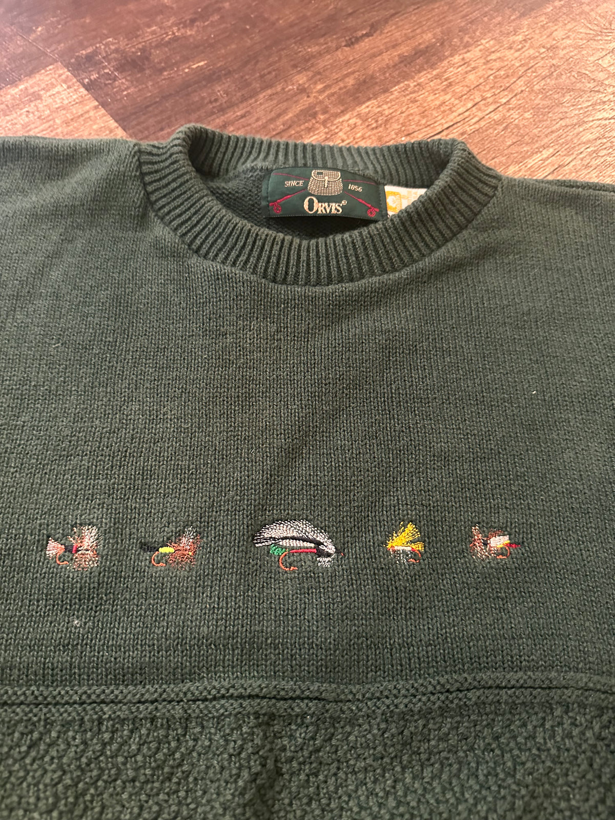 Vintage Orvis Sweater (M) Embroidered Flies