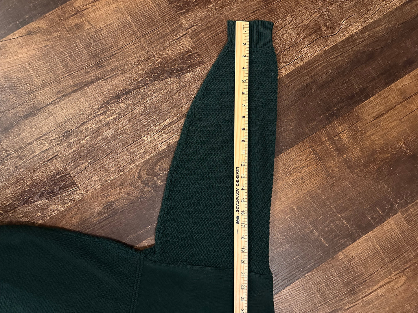 Vintage Orvis Sweater (XL) Embroidered Fly Lures - Forest Green