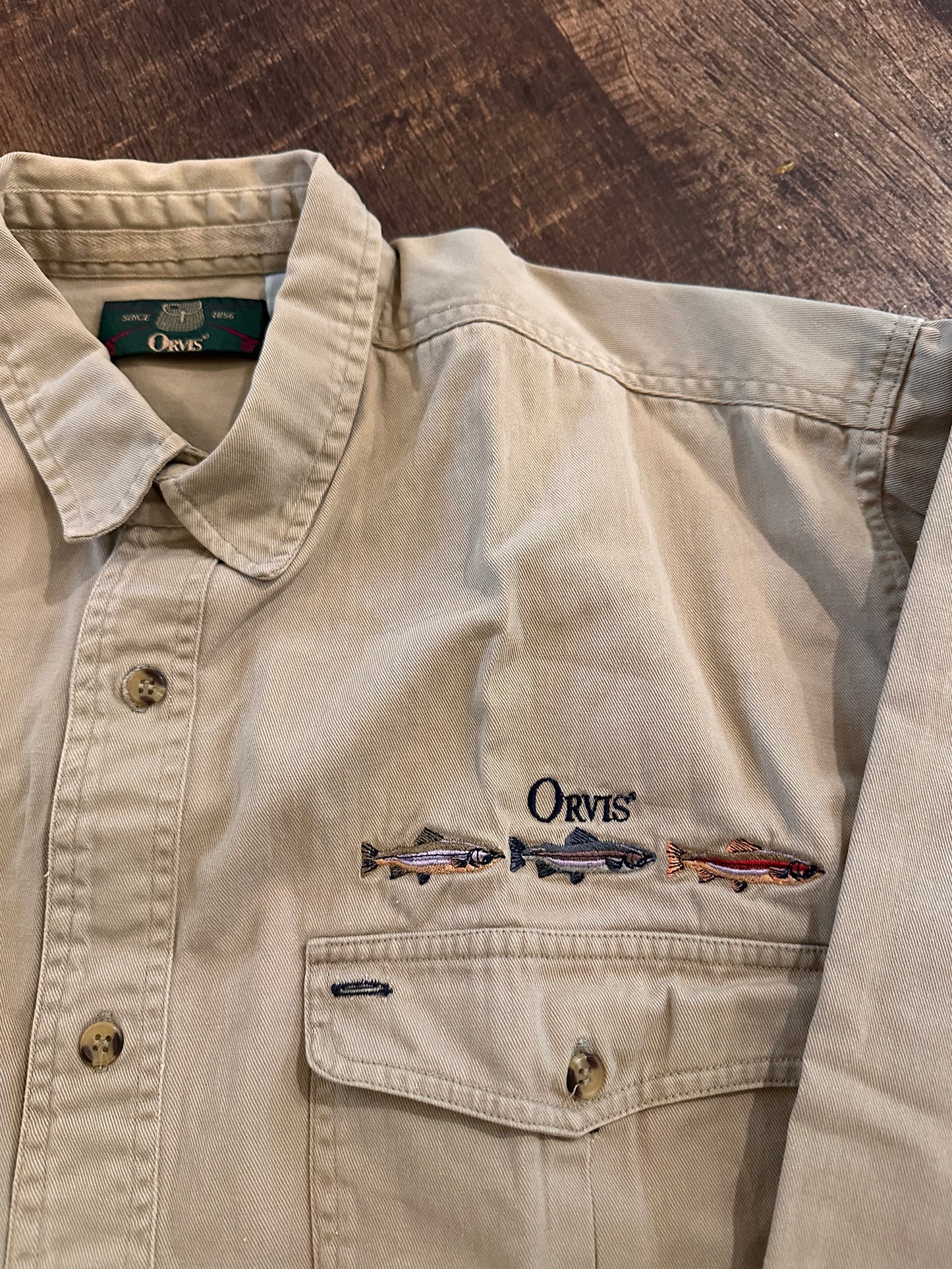 Vintage Orvis Button Down (L) Embroidered Triple Trout