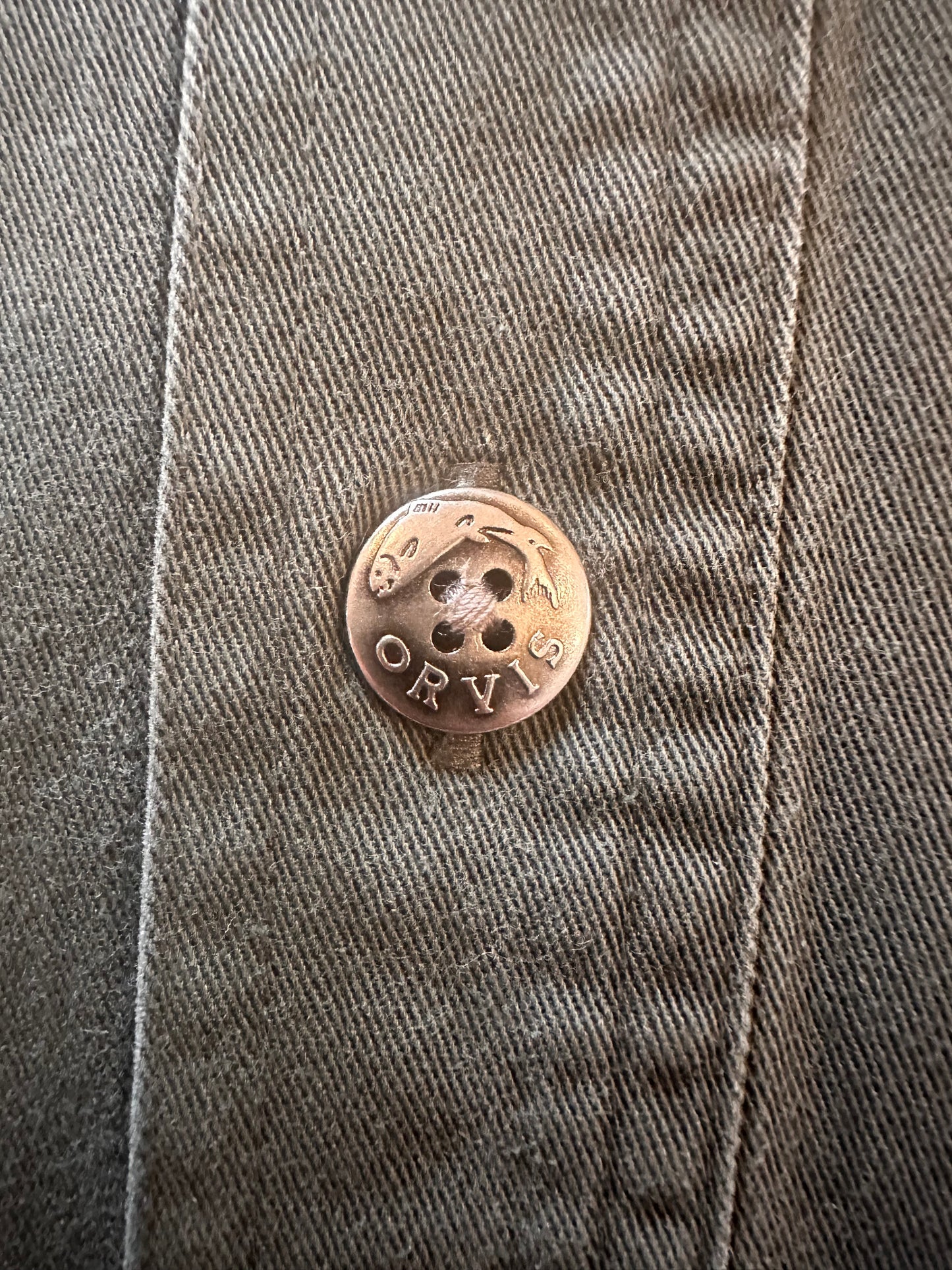 Vintage Orvis Button Down (XL) Embroidered Fly with Metal Logo Buttons