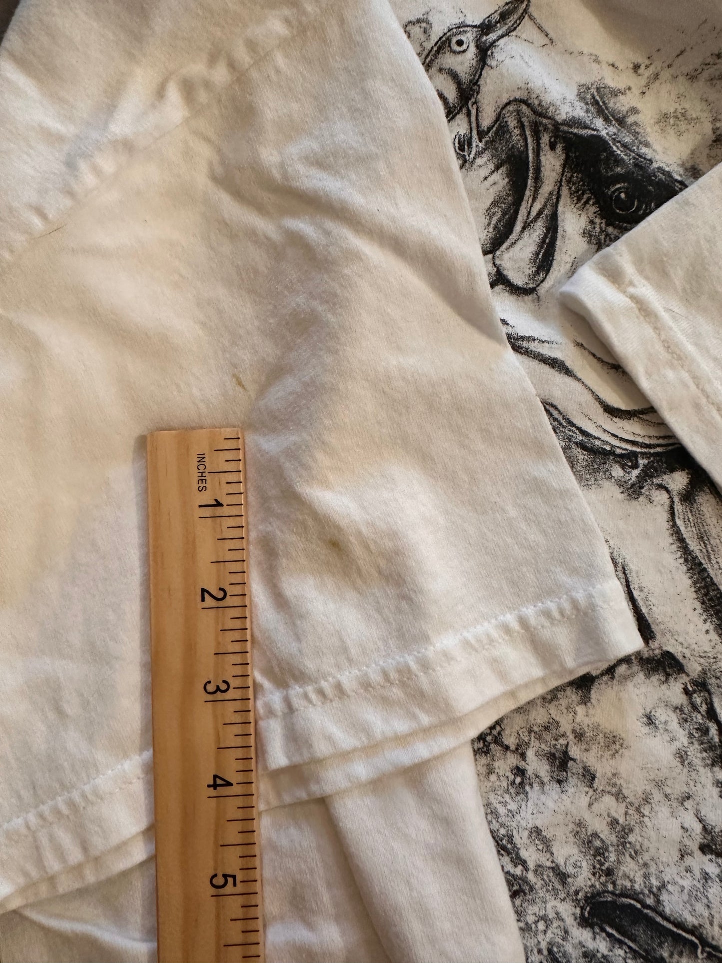 Vintage Hanes T-shirt (XL) Bass Fisherman Scene - White