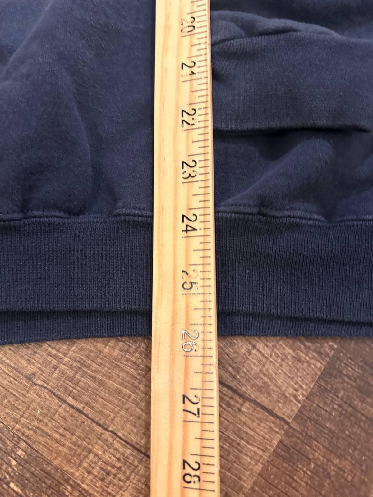 Vintage Field & Stream Crewneck (L) Embroidered Fishing Scene
