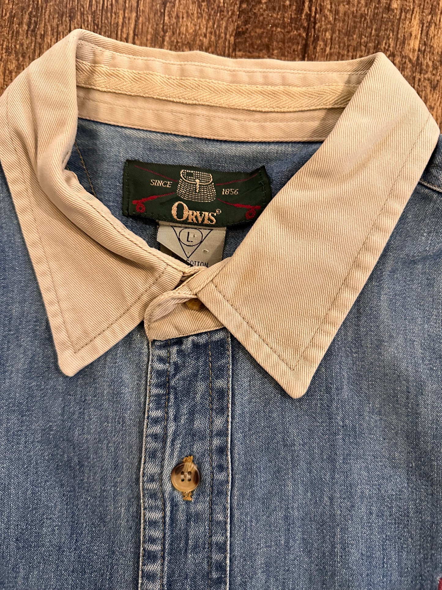 Vintage Orvis Denim Button Down (L) Embroidered Lab with Elbow Patches