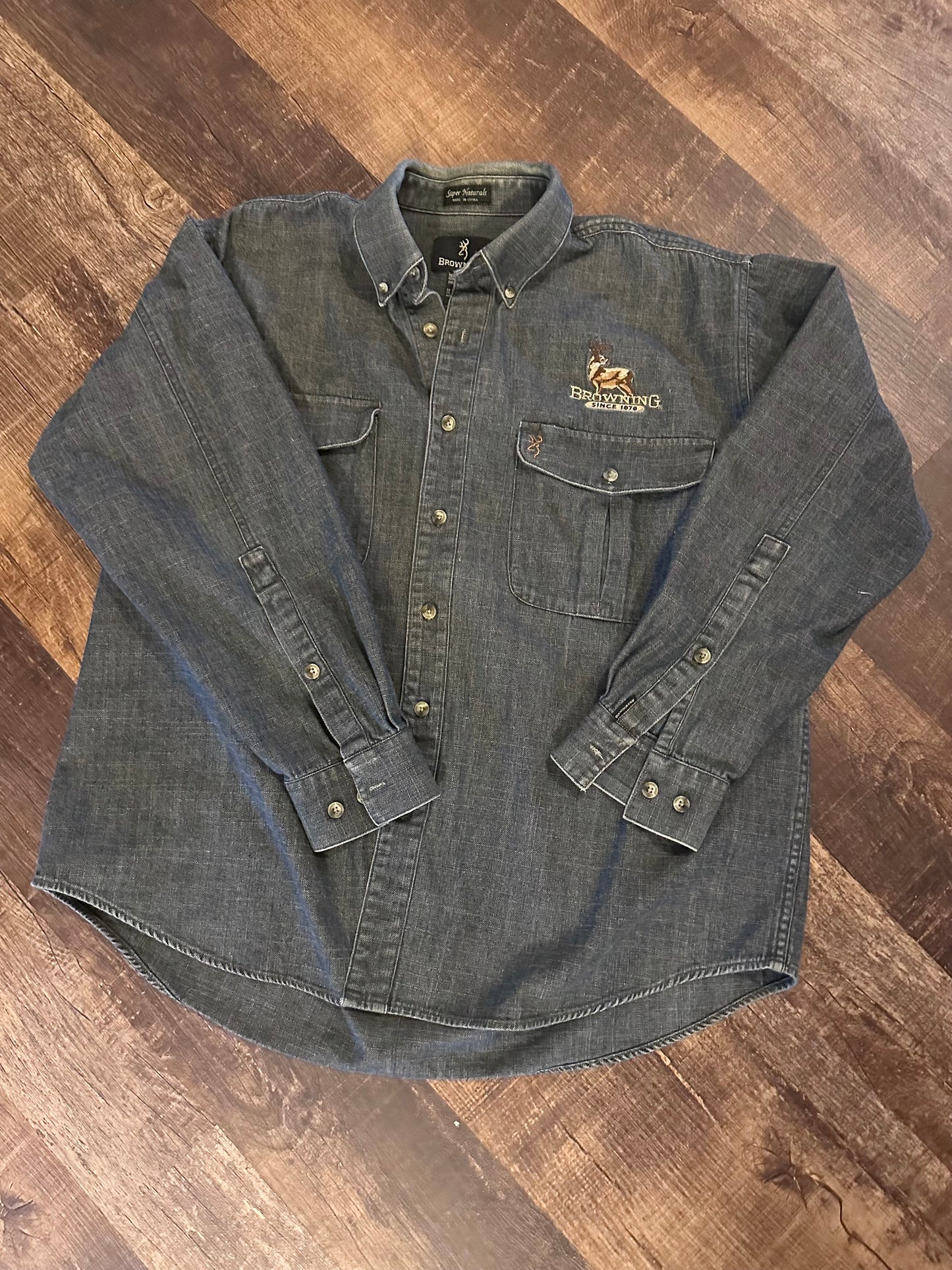 Vintage Browning Denim Button Down (XL) Embroidered Whitetail Buck - Dark Wash