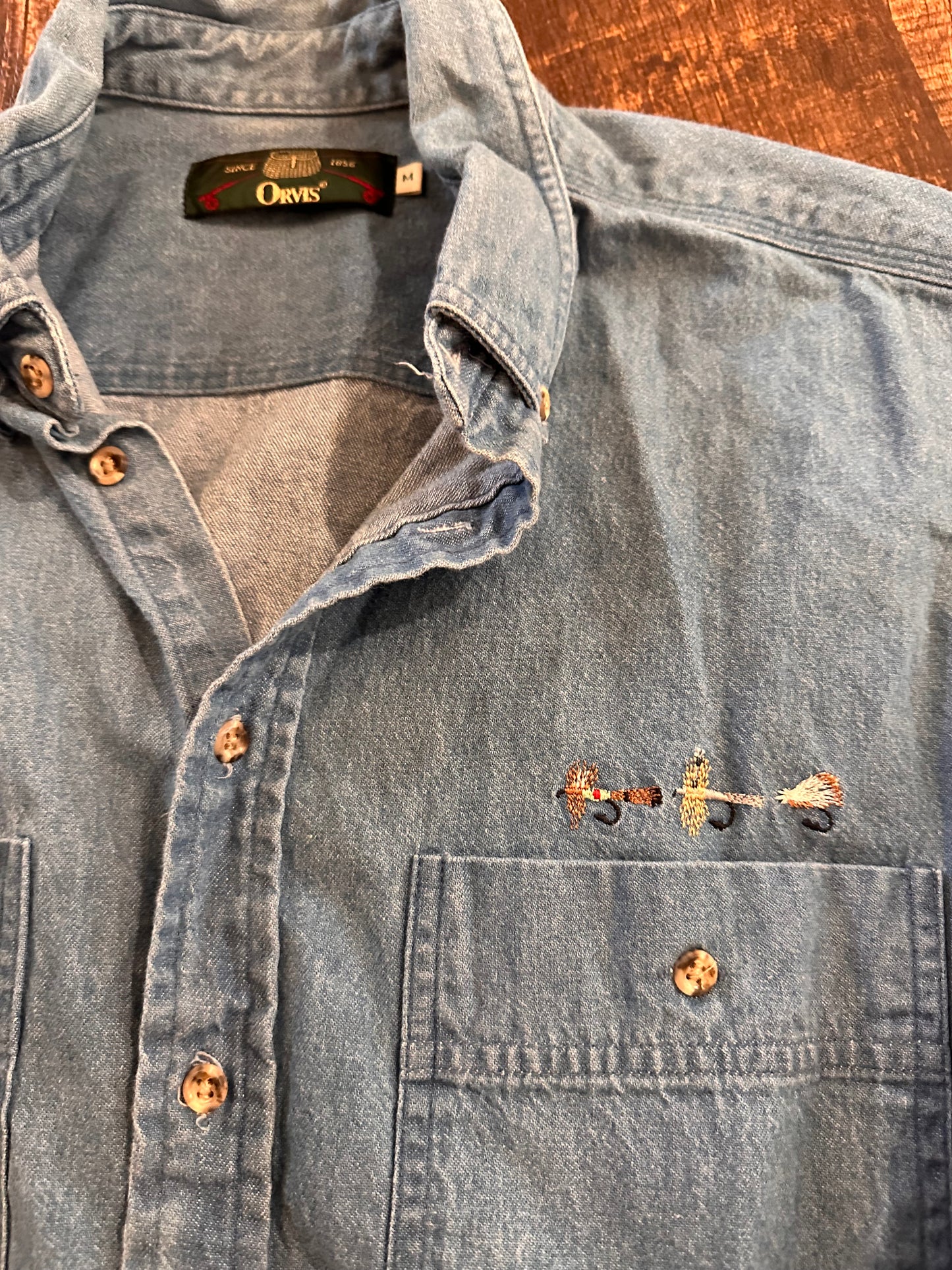 Vintage Orvis Button Down (M) Embroidered Flies