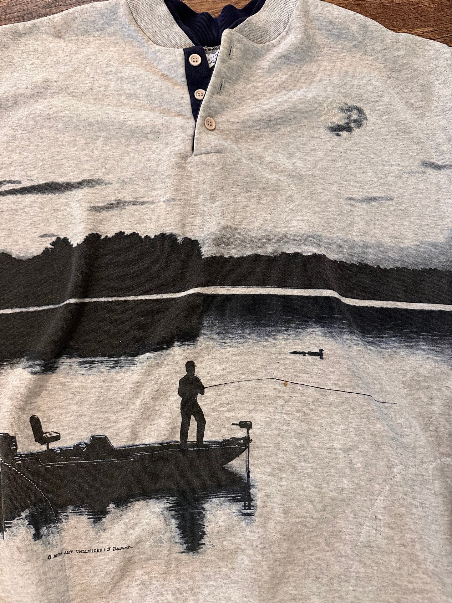 Vintage Art Unlimited Henley Crewneck (XL) Fishing Scene under Moon