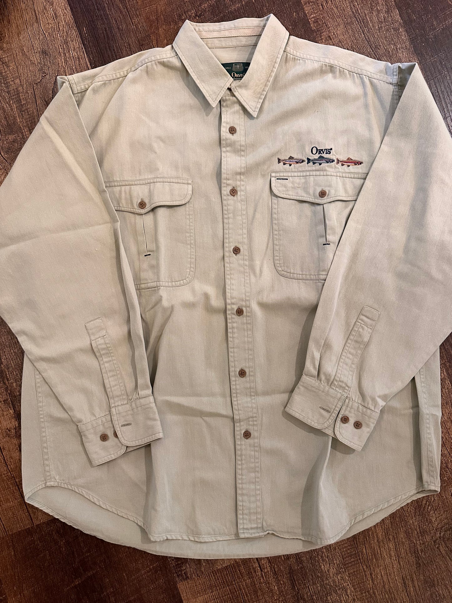 Vintage Orvis Button Down (XL) Embroidered Triple Trout