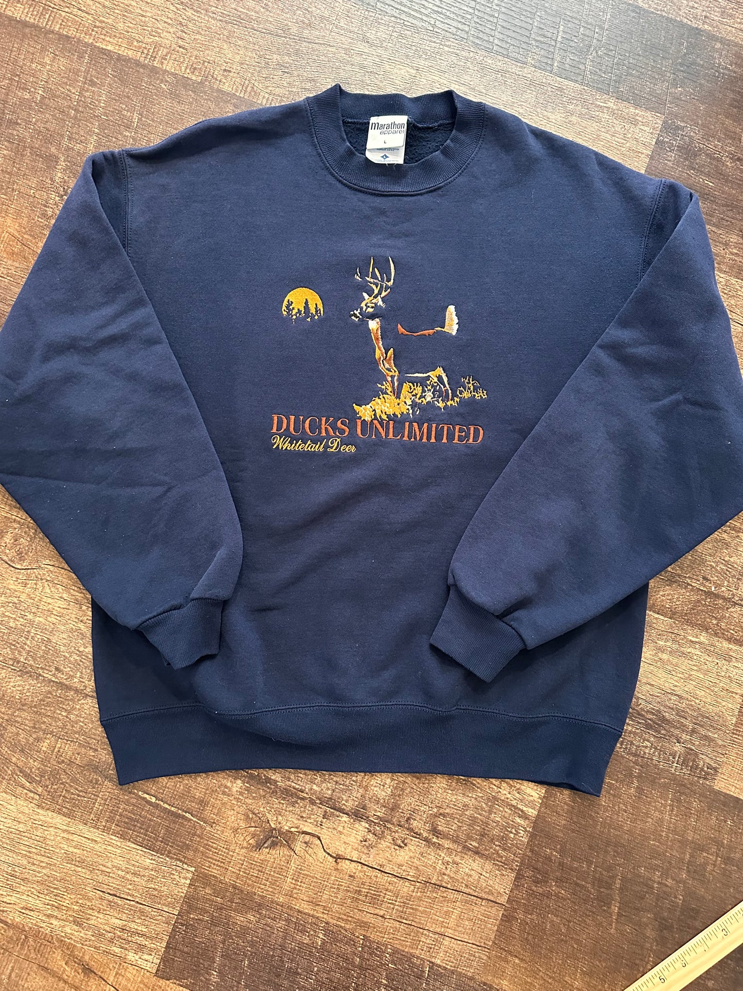 Vintage Ducks Unlimited Crewneck (L) Embroidered Buck in Moonlight