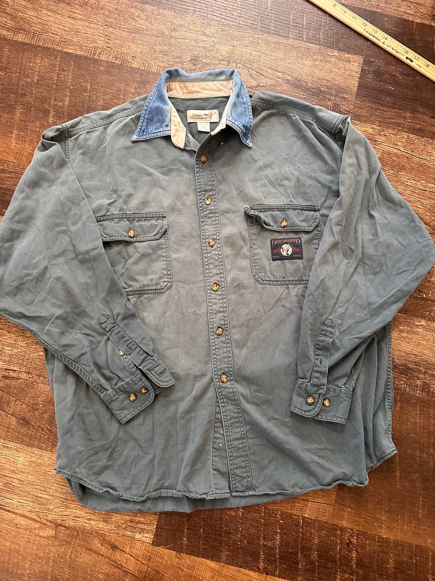 Vintage Ducks Unlimited Button Down (XL)