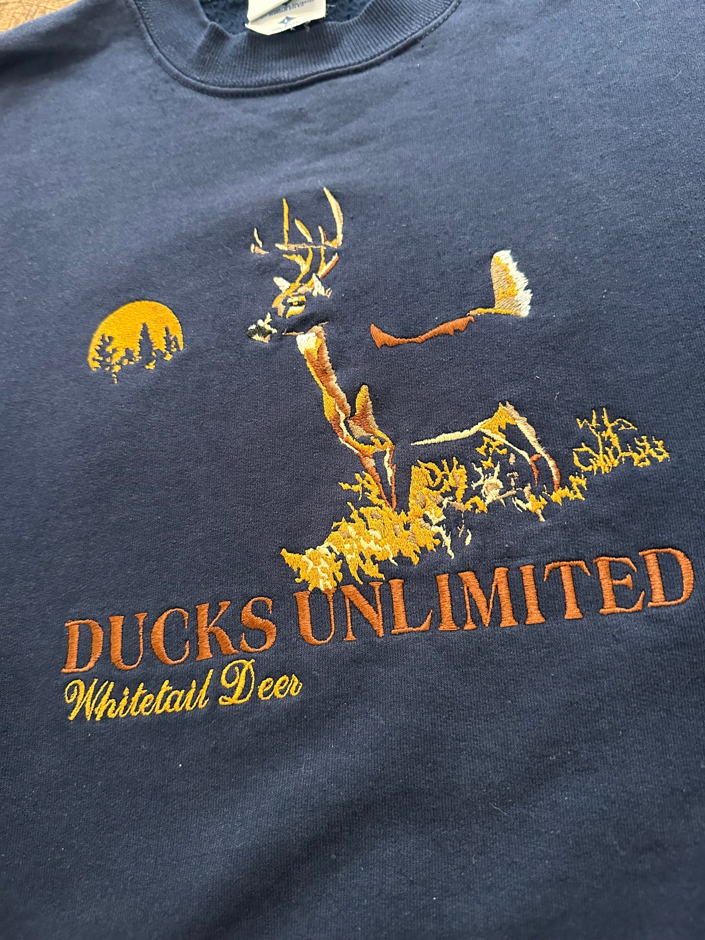 Vintage Ducks Unlimited Crewneck (L) Embroidered Buck in Moonlight