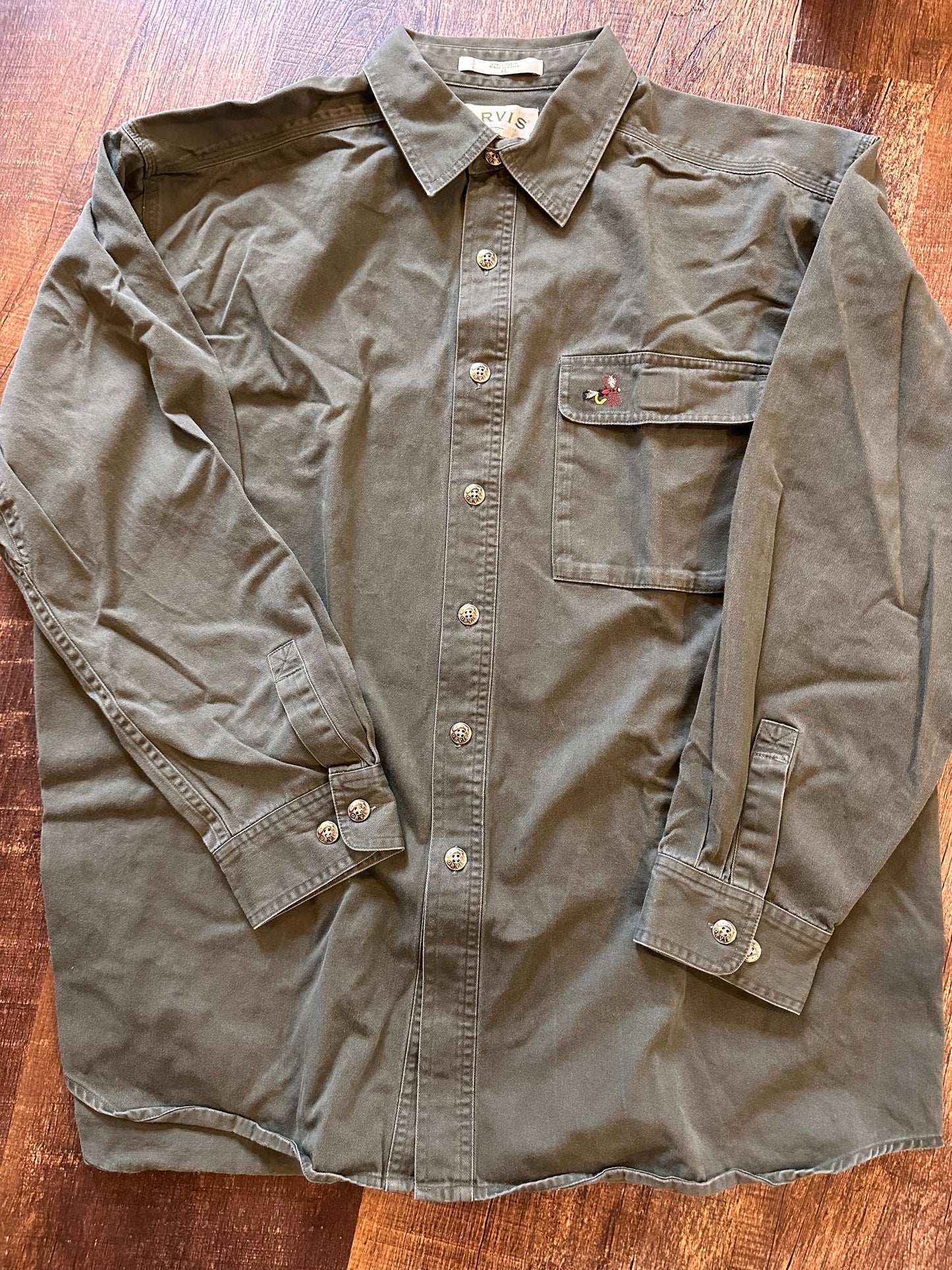 Vintage Orvis Button Down (XL) Embroidered Fly with Metal Logo Buttons