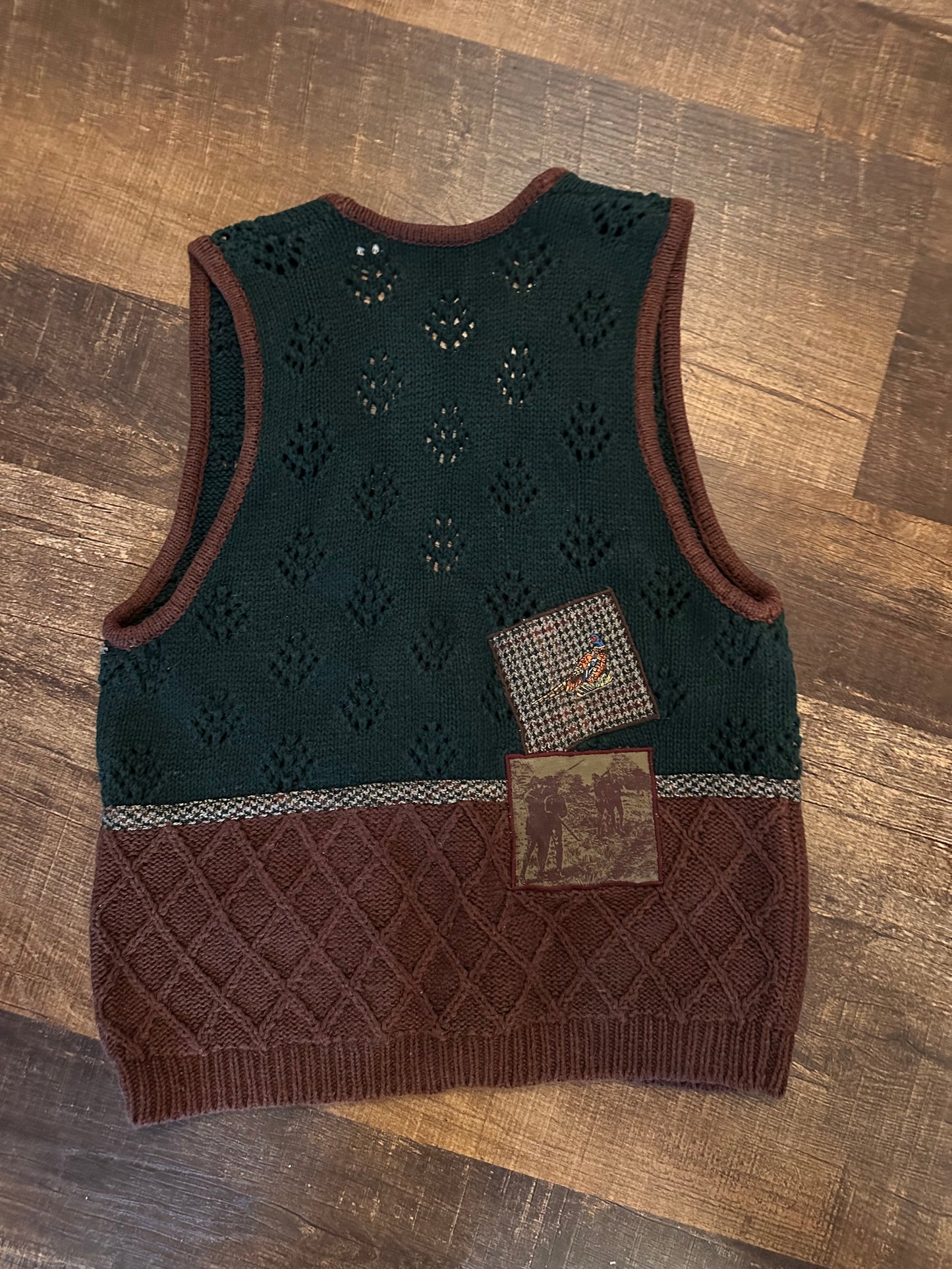 Vintage Sharon Young Sweater Vest (S) Embroidered Patches of Pheasant Hunting