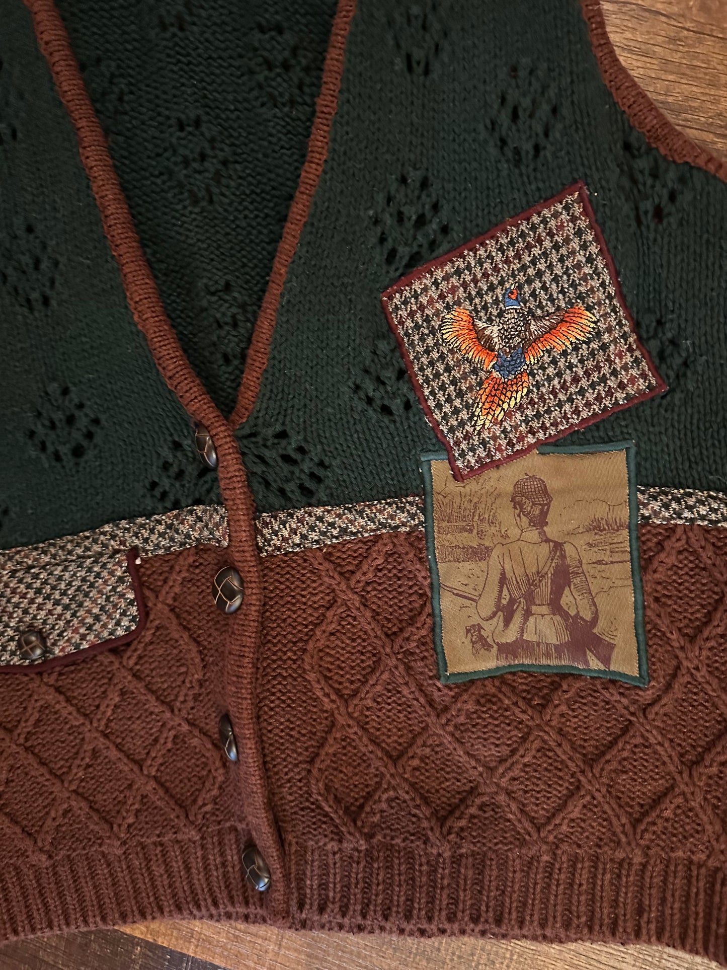 Vintage Sharon Young Sweater Vest (S) Embroidered Patches of Pheasant Hunting
