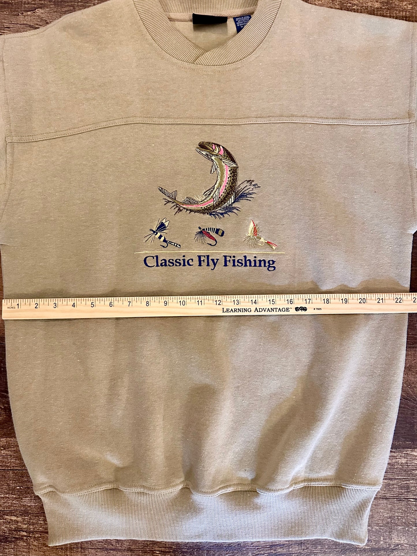 Vintage Crable Sportswear Sweatshirt (L) Embroidered Classic Fly Fishing Trout and Fly Beige