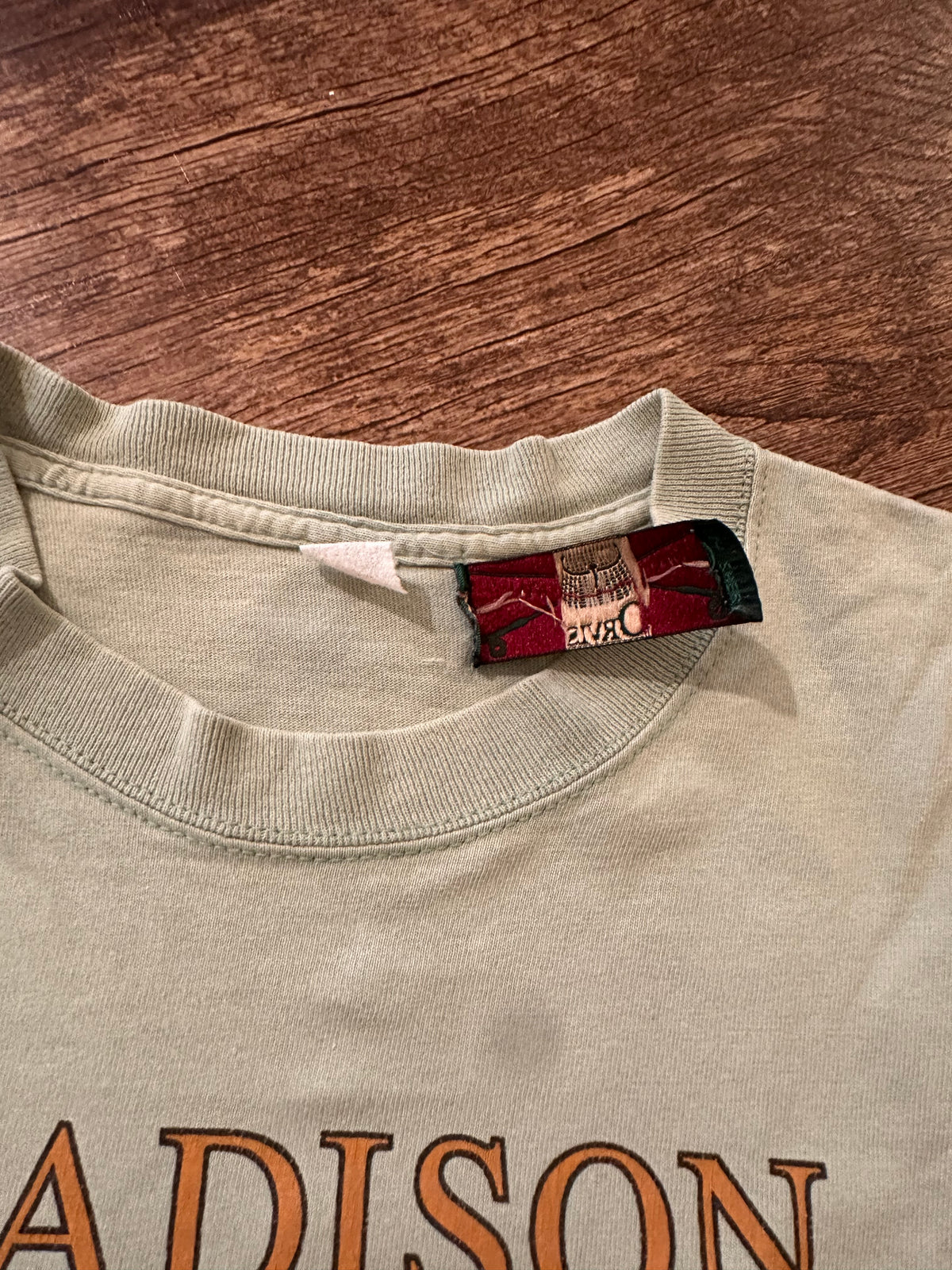 Vintage Orvis Tshirt (M/L)
