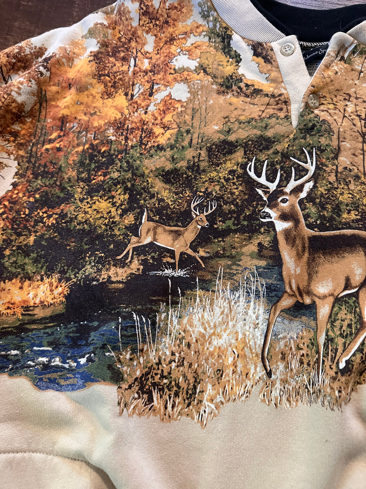 Vintage Art Unlimited Henley Crewneck (XL) Fall Buck Wraparound Graphic
