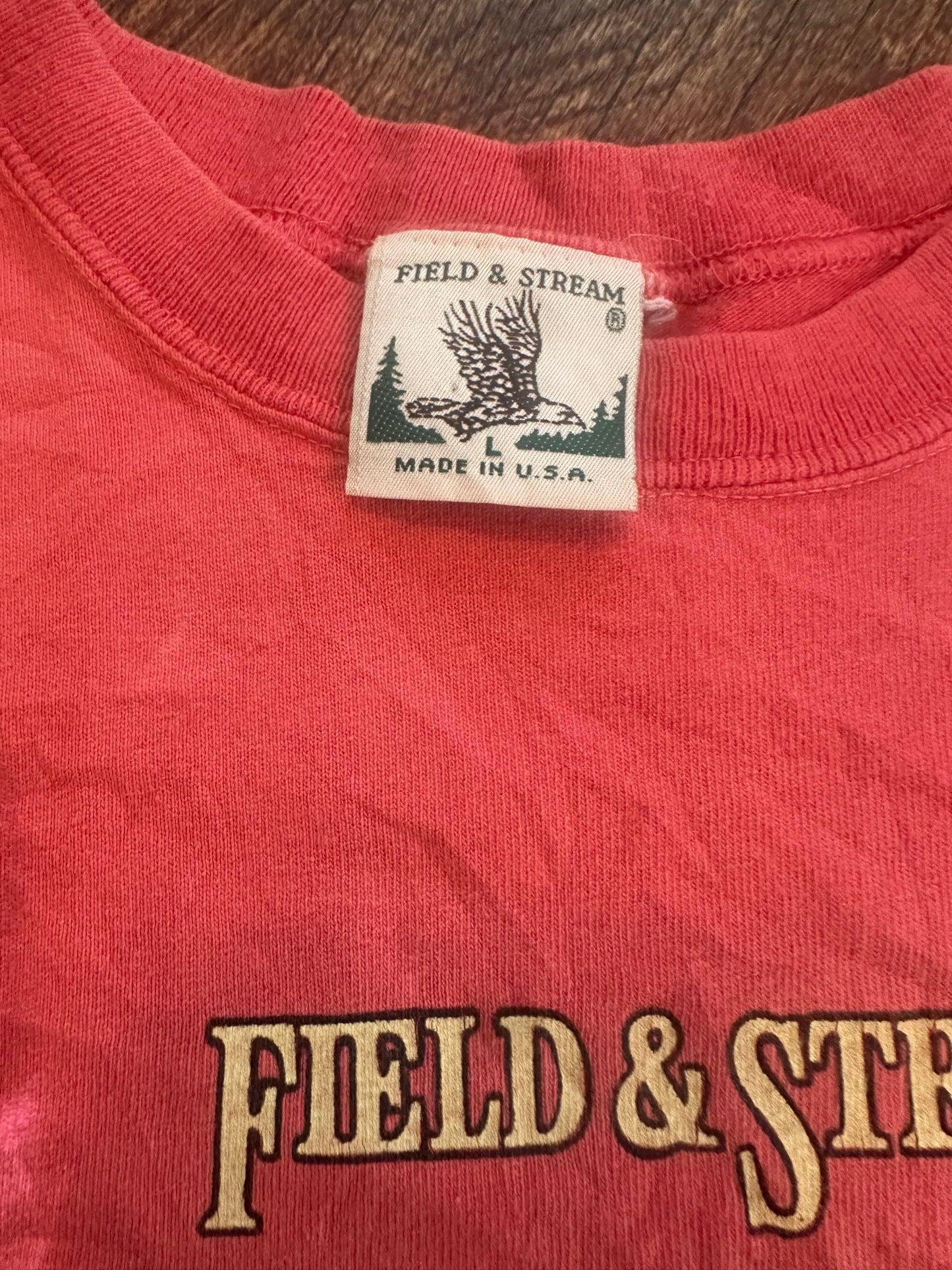 Vintage Field & Stream Tshirt (L) Fly Fishing Club - Red