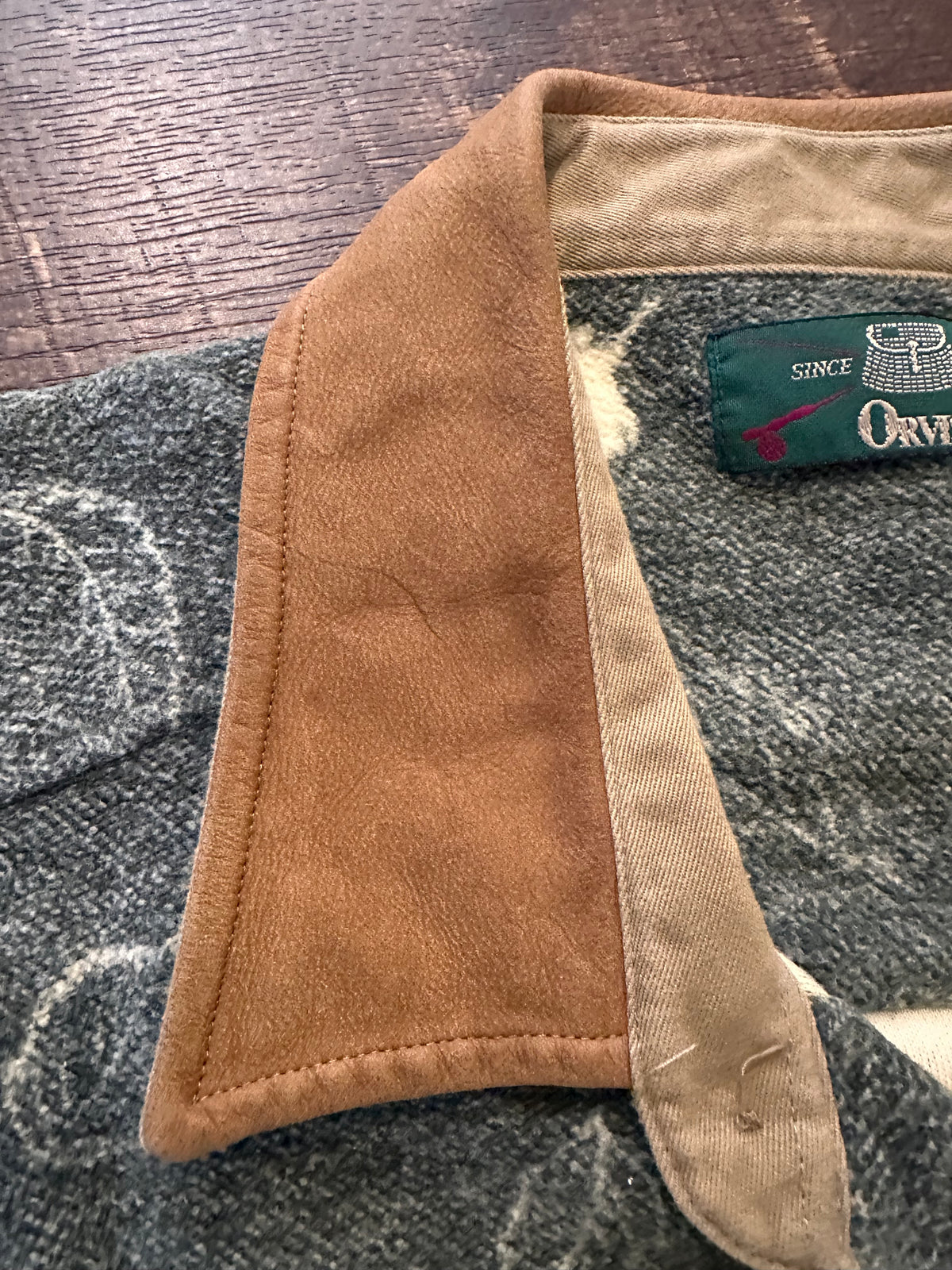 Vintage Orvis Chamois Fleece Button Down (XL) Bird Dog Scenes Autumn Leaves
