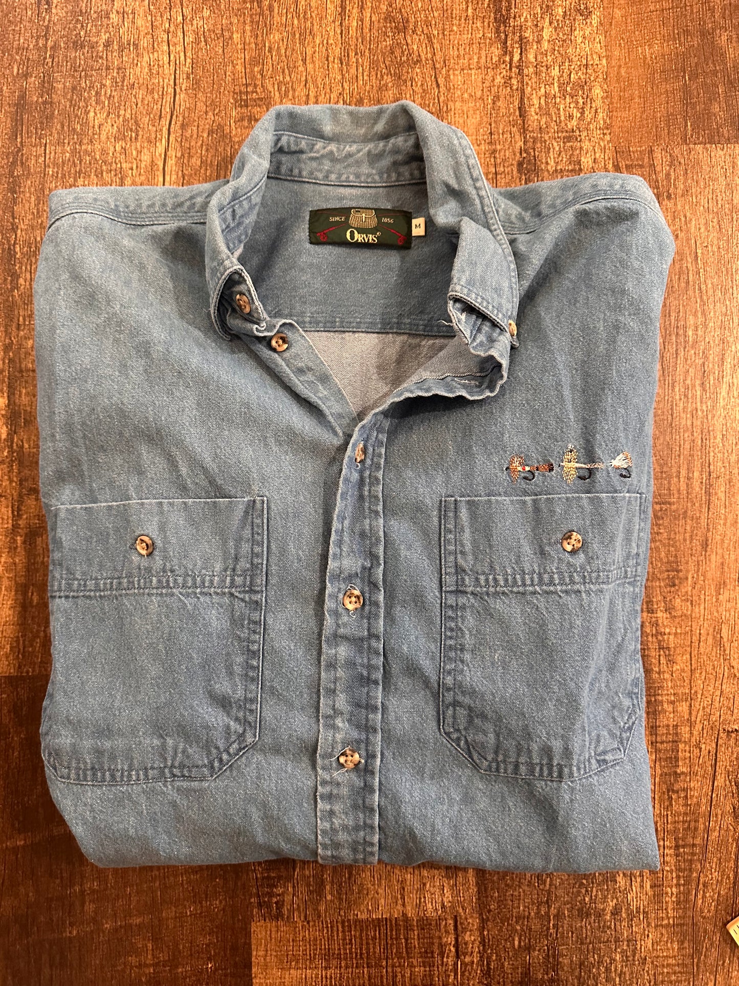 Vintage Orvis Button Down (M) Embroidered Flies