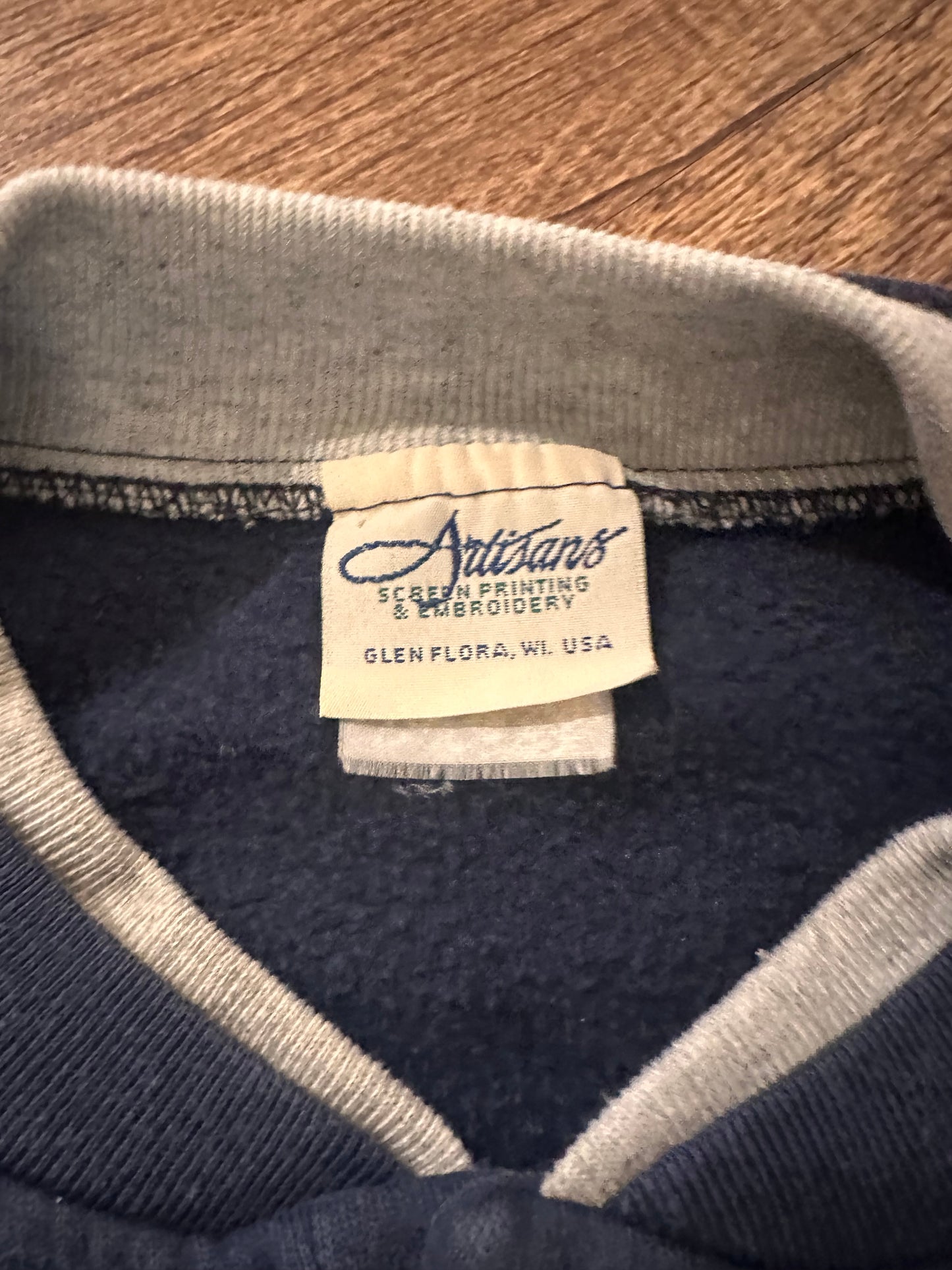 Vintage Artisans Henley Crewneck (L) America