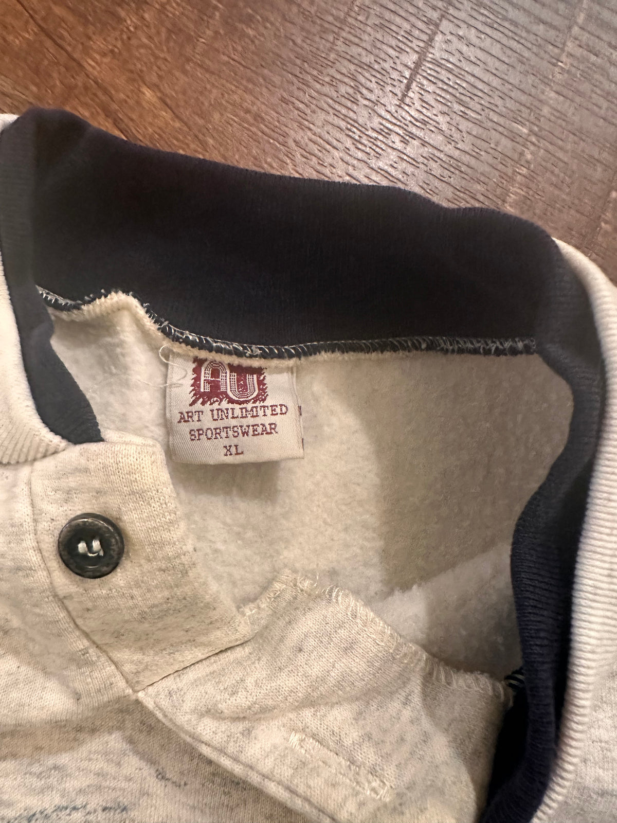 Vintage Art Unlimited Henley Sweatshirt (XL) Buck in the woods