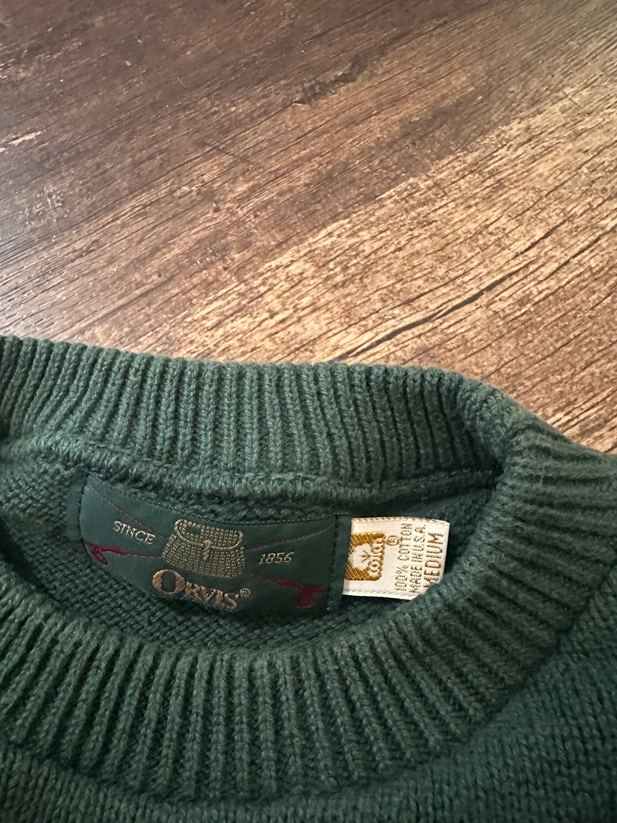 Vintage Orvis Sweater (M) Embroidered Flies
