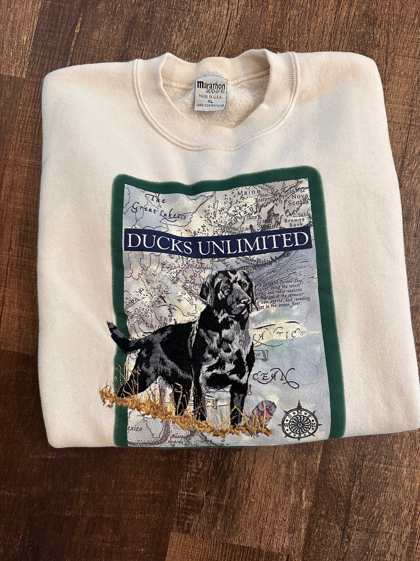 VTG Ducks Unlimited Crewneck (XL) Embroidered Lab Art Graphic Scene - White