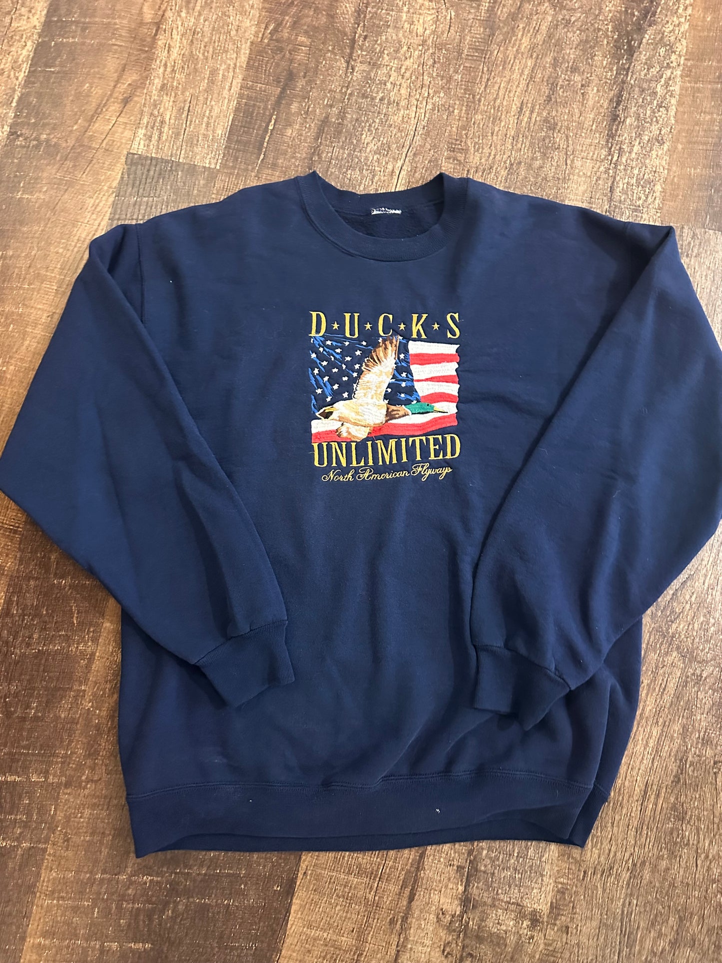 Vintage Ducks Unlimited Crewneck (L?) Embroidered Mallard America - Navy