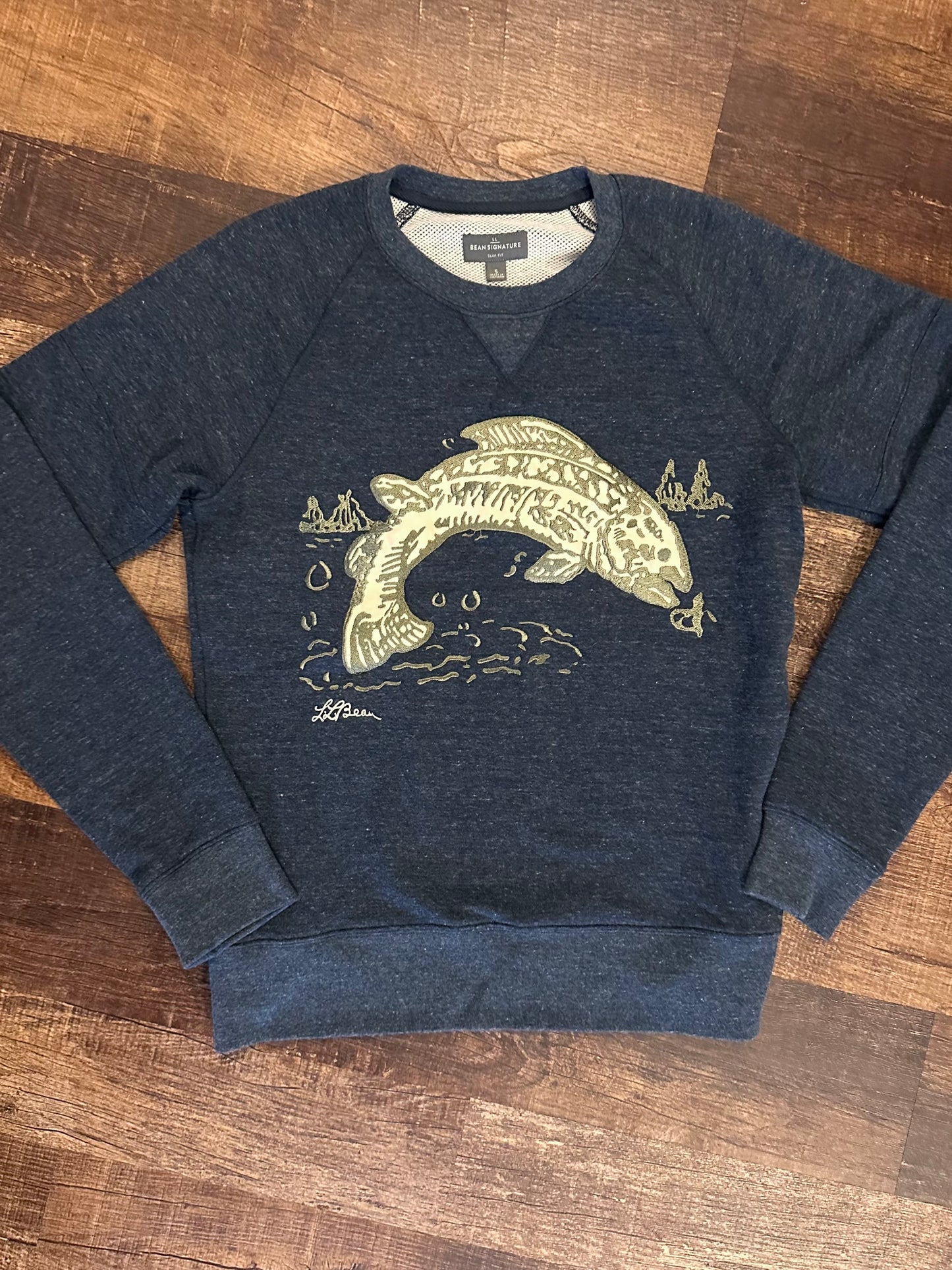 LL Bean Signature Crewneck (S Slimfit) Embroidered Jumping Trout - Navy