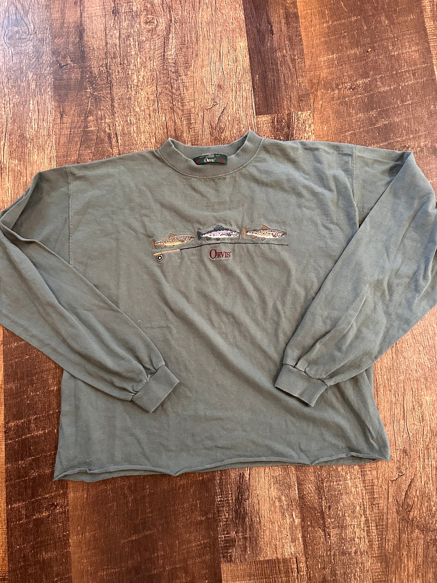 Vintage Orvis CROPPED Longsleeve (L) Embroidered Trouts